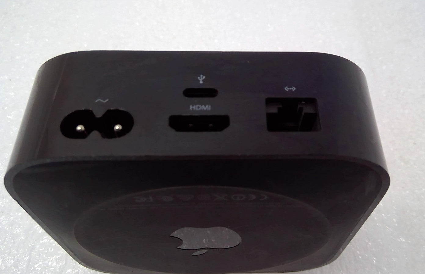 Apple TV HD A1625 (4th Generation) Media Streamer & Power Cable