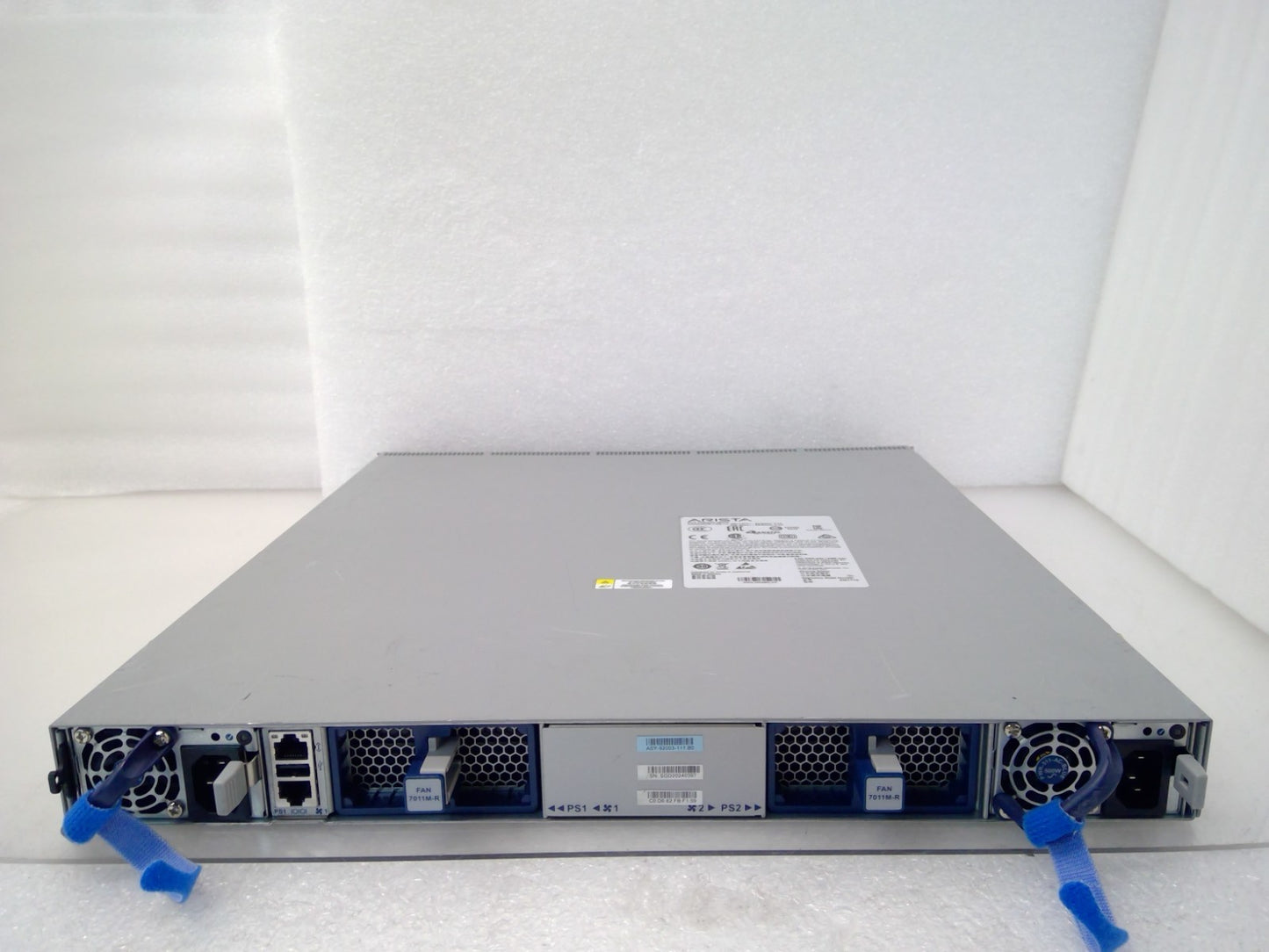 ARISTA DCS-7050SX3-48YC8 DATA CENTER SWITCH w/ 48x 25G SFP + 8x 100 QSFP  2x 500
