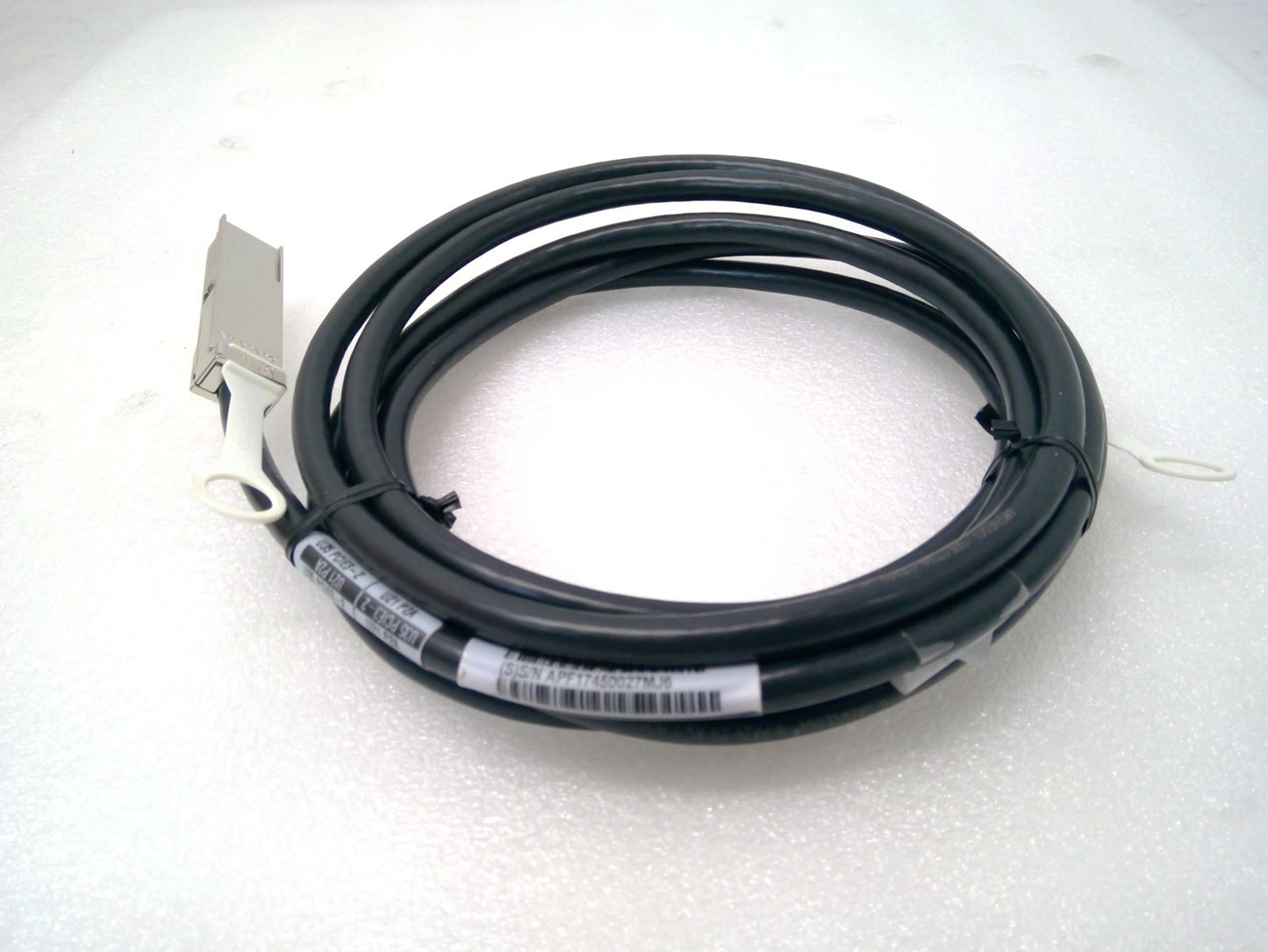 Amphenol 530-4445-01 3M 10Gbps/ 40GbpsQSFP to QSFP passive copper cable