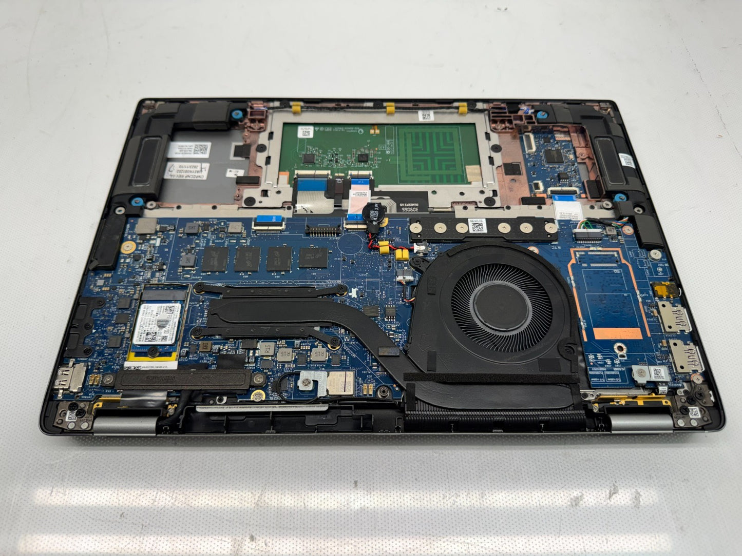 Dell Latitude 7440 Intel i7-1365U@1.8Ghz 32GB RAM 256G SSD Windows 11 *READ*