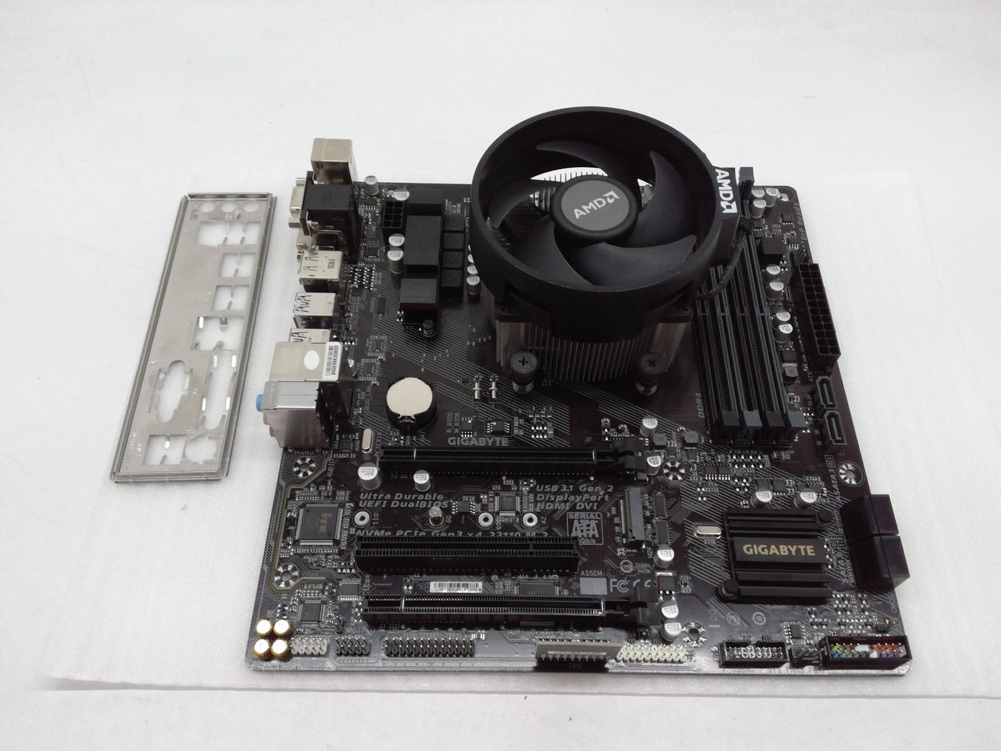 GIGABYTE GA-AB350M-D3H Motherboard Socket AM4 DDR4 +AMD Athlon 200GE@3.2GHz
