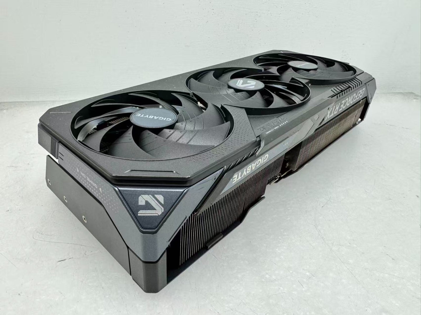 For Parts GIGABYTE GeForce RTX 5090 GAMING OC 32GB GDDR7 GV-N5090OC-32GD *READ*