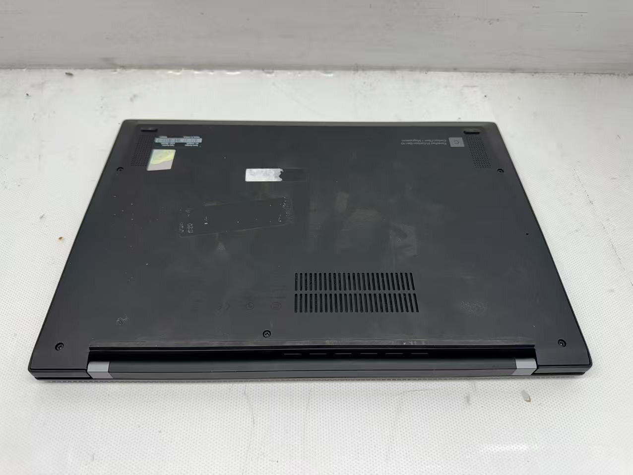 Lenovo ThinkPad X1 Carbon Gen 10 Intel i7-1255U@1.7GHz 16GB DDR4 256G W/AC *READ