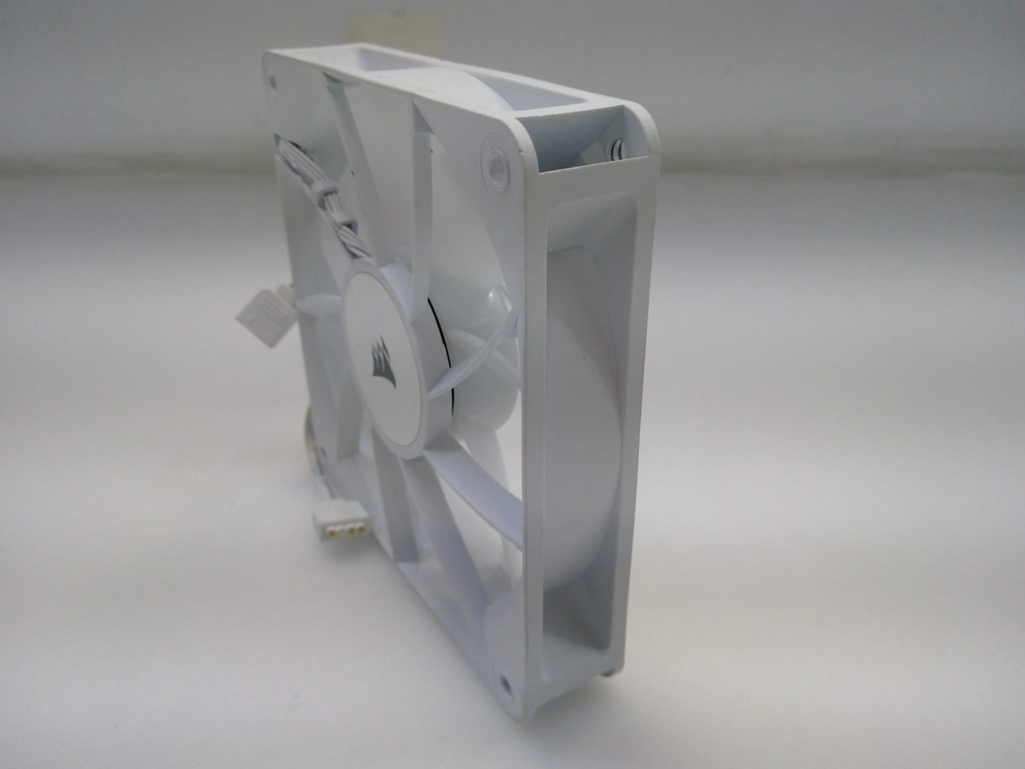CORSAIR RS120 ARGB 120mm PWM Fan 12V 0.4A ‎RWF0113 White