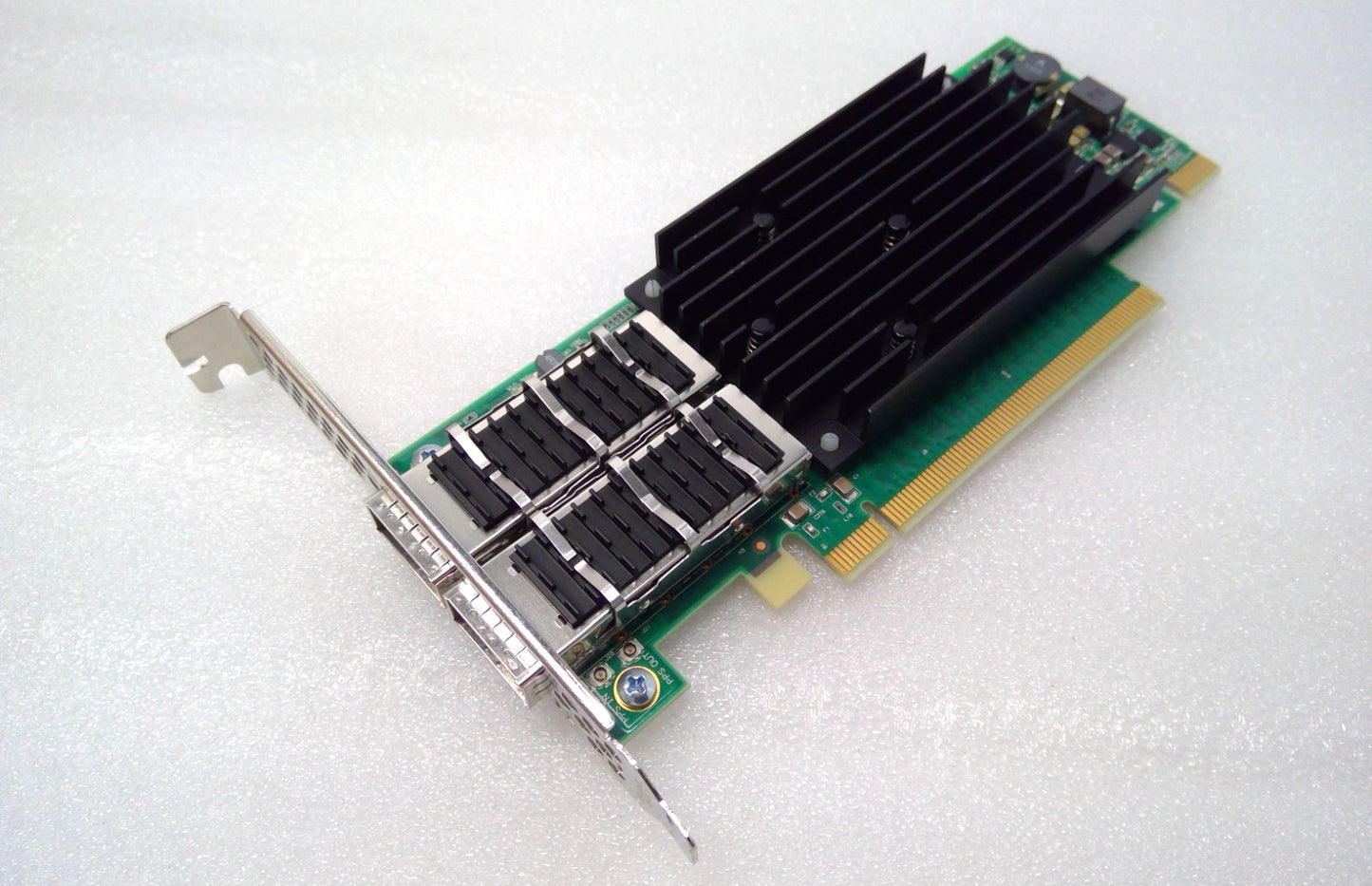 SOLARFLARE SR204 SF10-050122 - Dual-Port 10/40GbE QSFP+ PCl-e Adapter