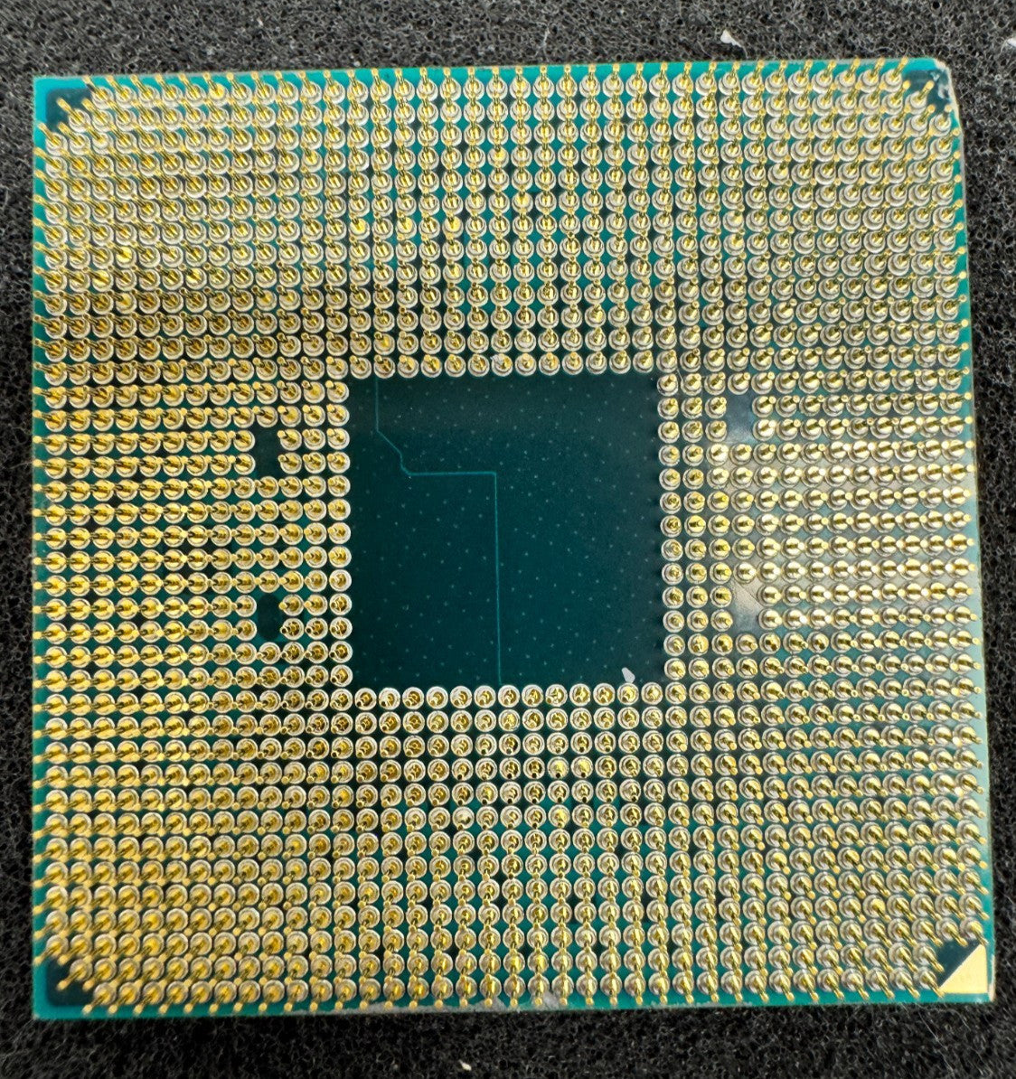 *For Parts* Lot of 2 AMD Ryzen 7 5700 3.7GHz, 8-Core Socket AM4