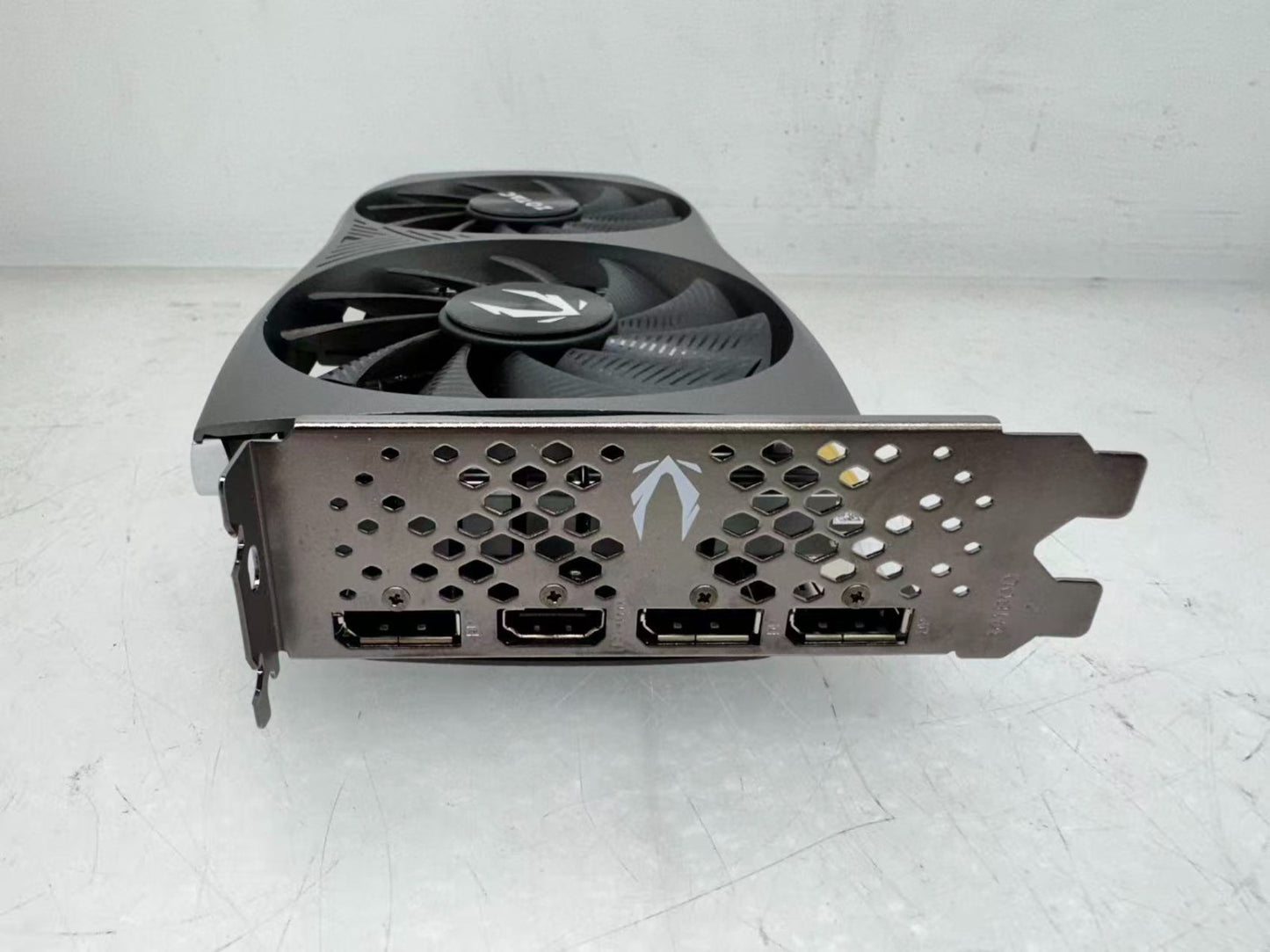 Zotac RTX 4060 8G GDDR6 TWIN EDGE 128BIT Graphics Card ZT-D40600E-10B