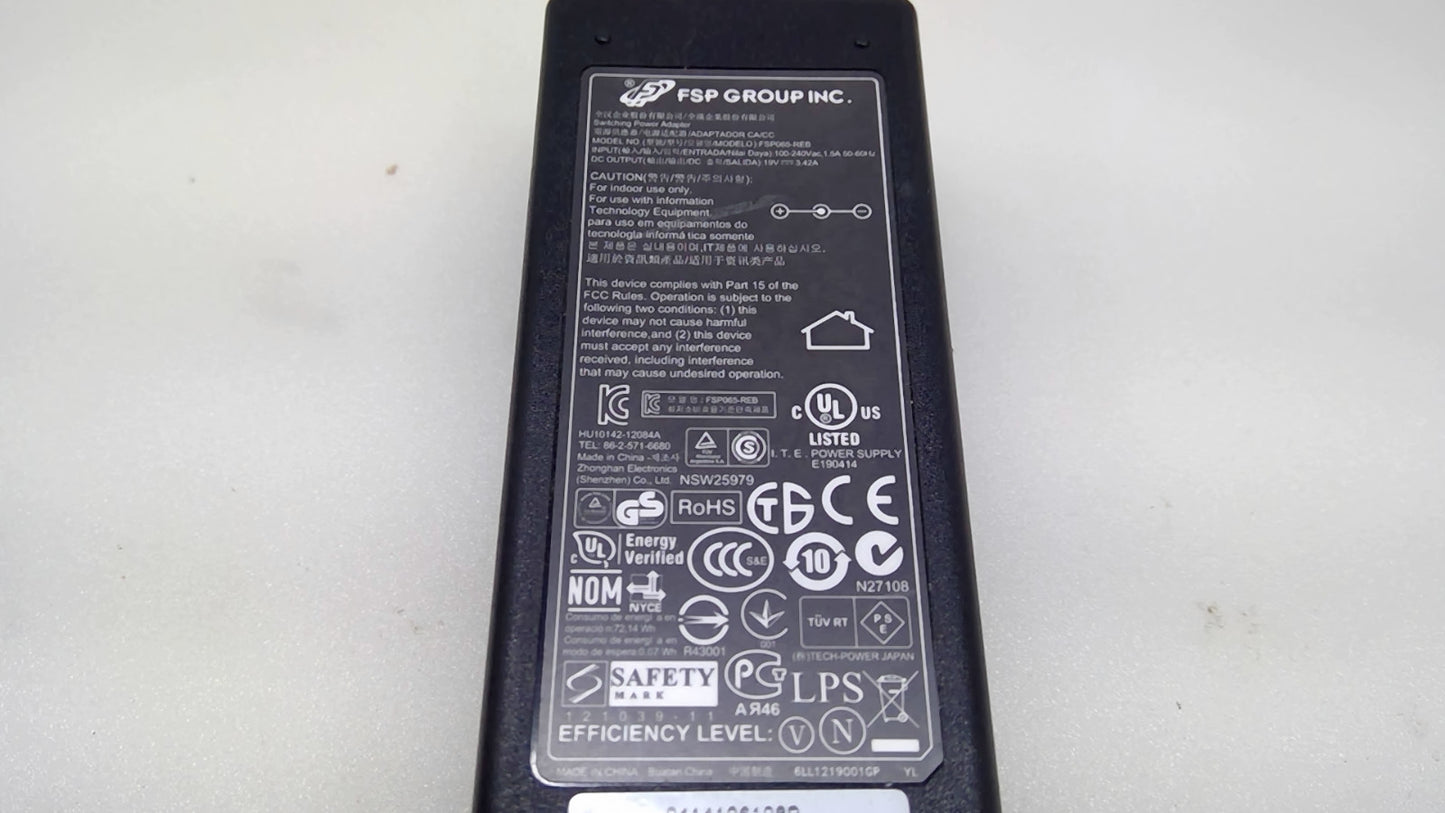 Original FSP FSP065-REB 65W AC/DC Power Adapter 19V 3.42A 5.5x2.5mm