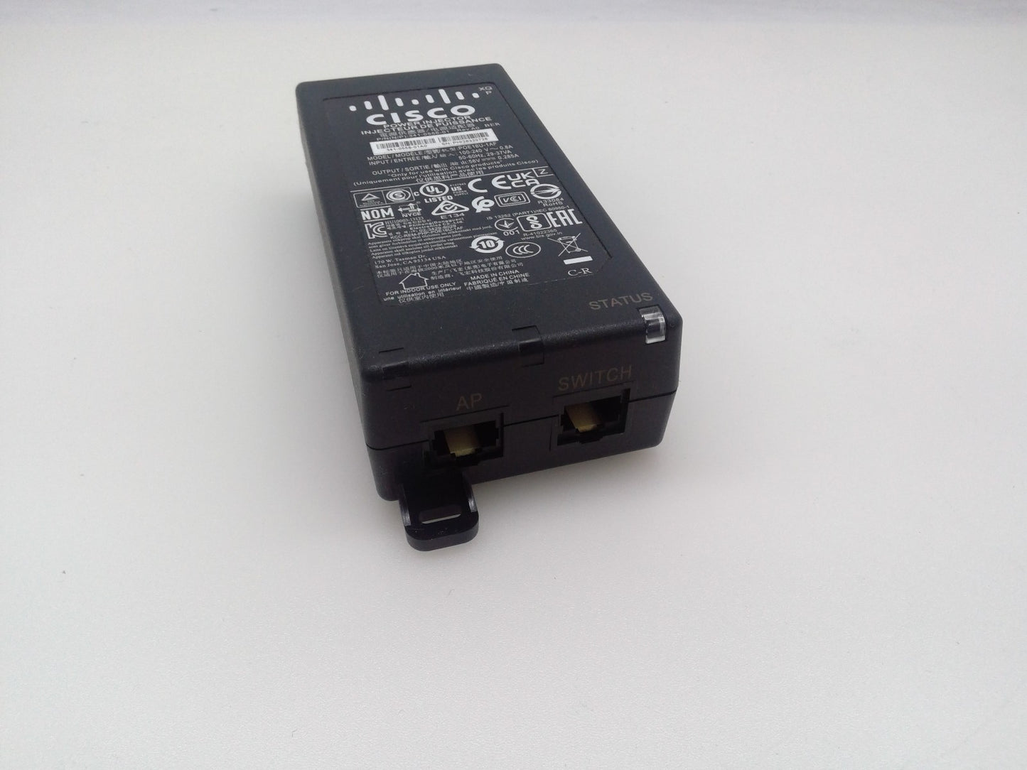 Cisco 341-0556-01 POE16U-1AF 56V  0.285A Power Injector W/ Power Cord New