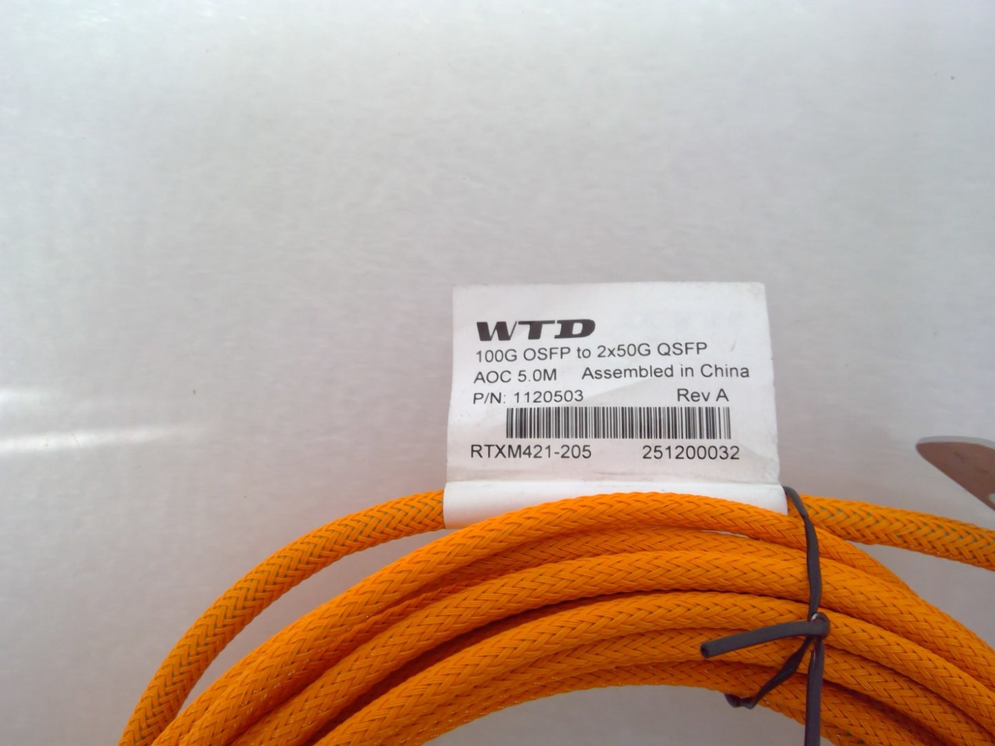 WTD 100G OSFP to 2x50G QSFP Breakout Cable RTXM421-205 5M Active Optical Cable