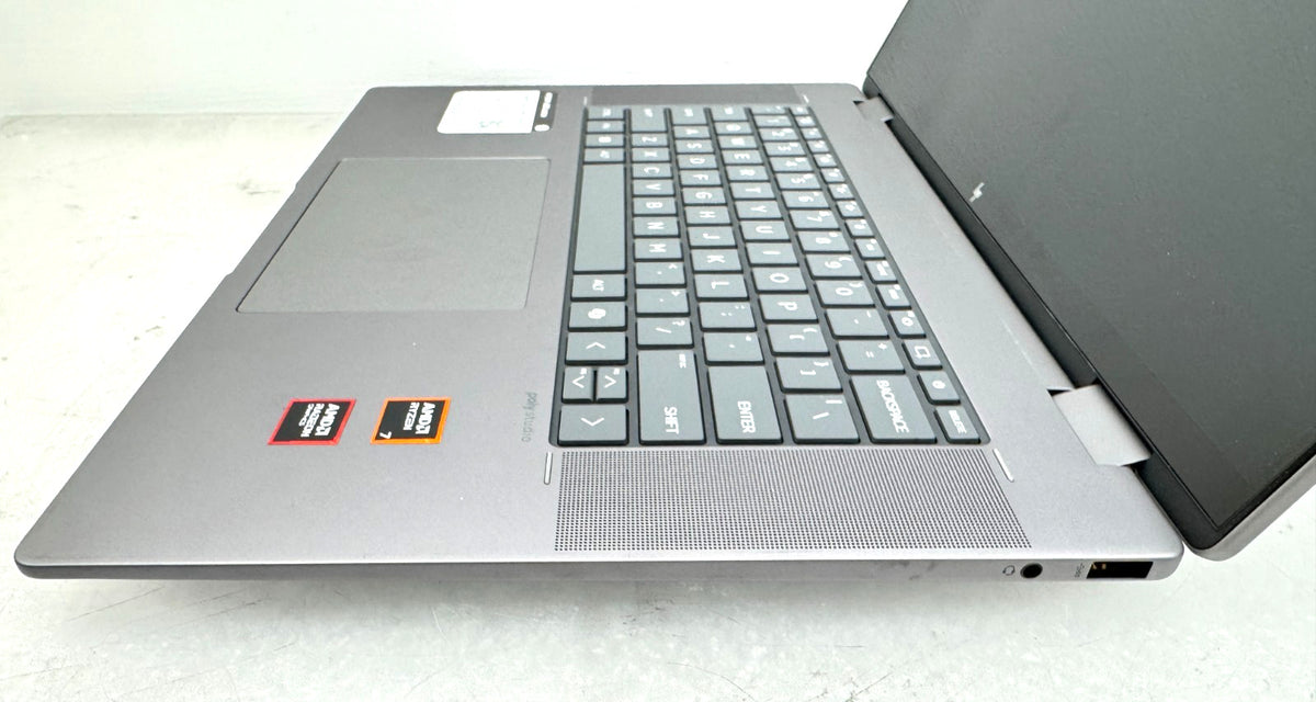 HP ENVY X360 16-ad0023dx Touch AMD Ryzen 7 8840HS@3.30GHz 16G 1TB Win11*