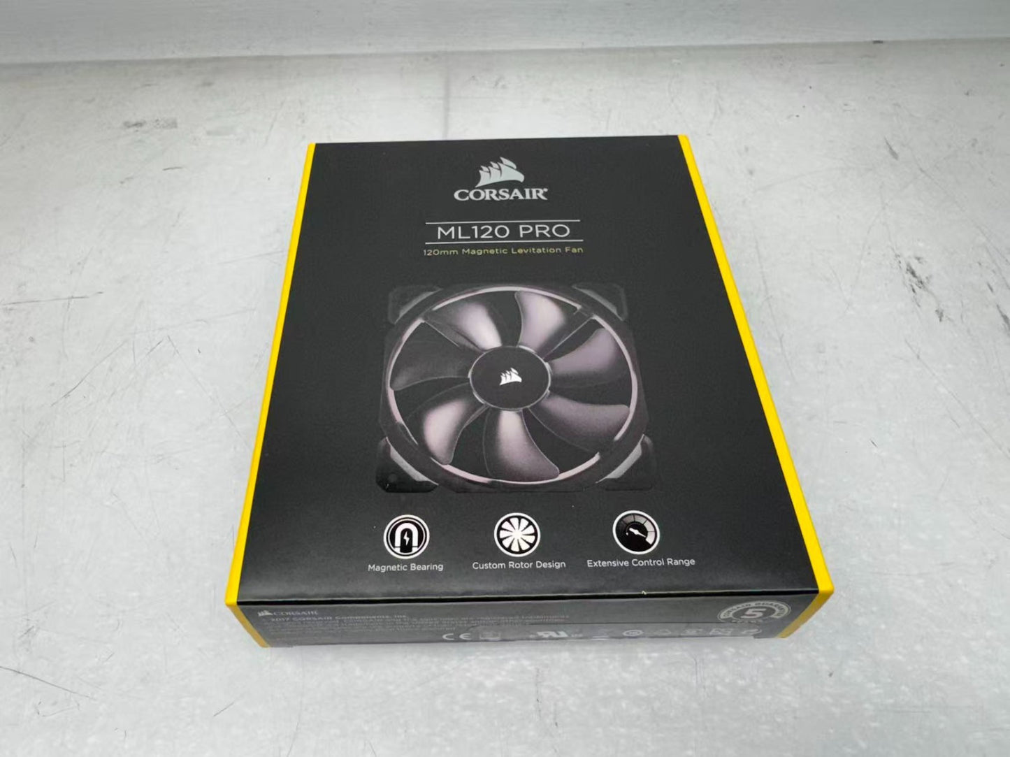 CORSAIR ML120 Pro 120mm Magnetic Levitation Fan Open Box