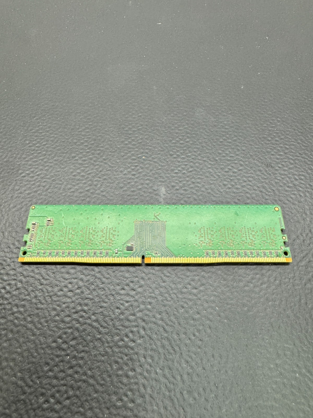 Micron 8GB DDR4 2666MHz Desktop Memory RAM MTA8ATF1G64AZ-2G6H1