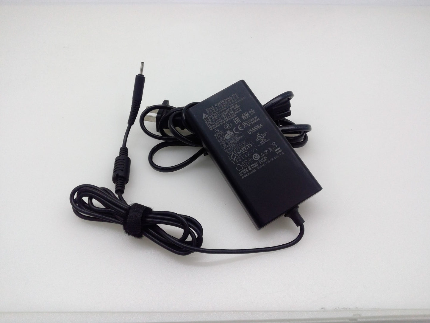 Genuine Delta 20V 2.25A 45W Charger 2.5*0.7mm Tip Power AC Adapter ADP-45BEAA