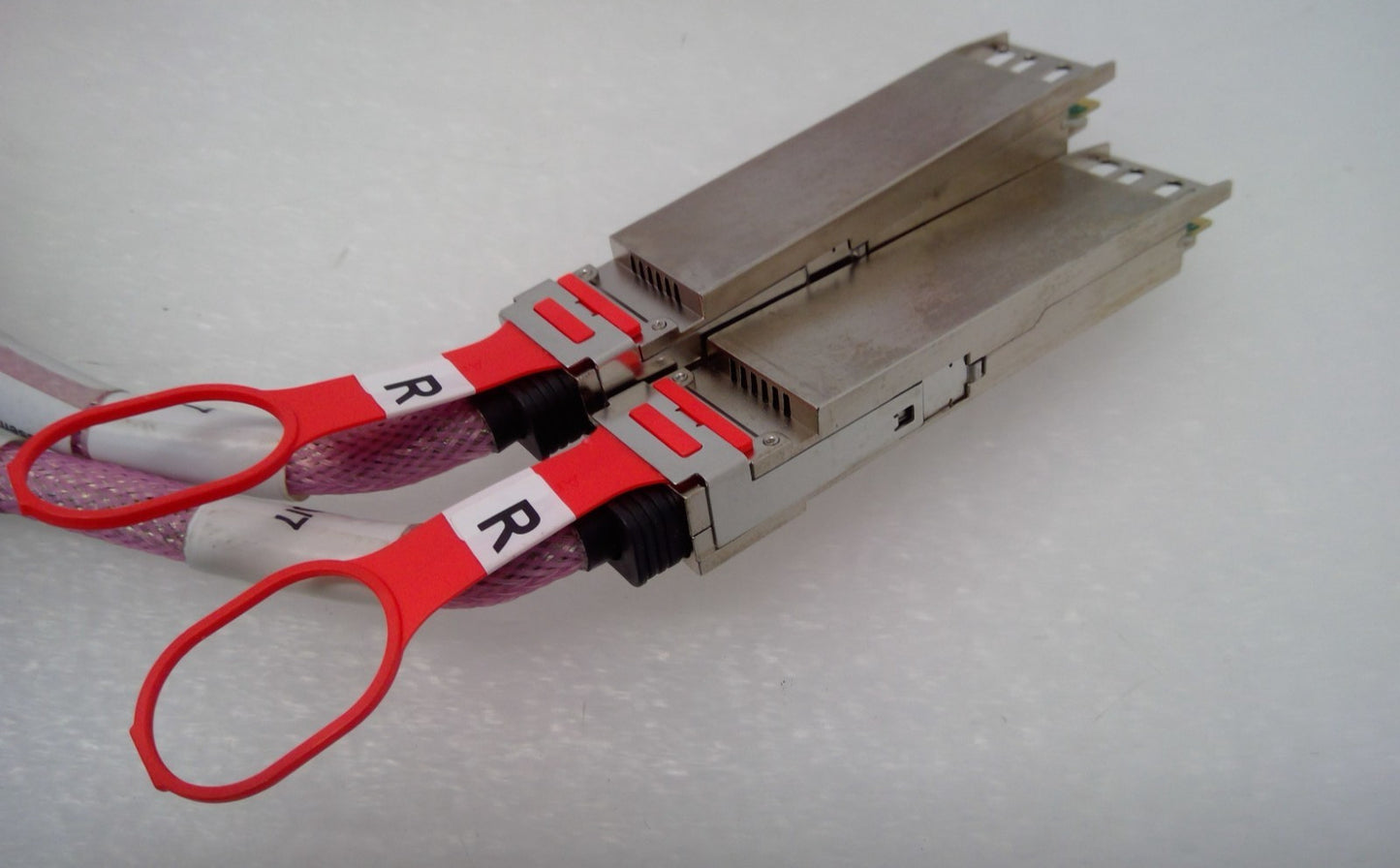 Amphenol 400G OSFP to OSFP DAC Cable 2.108m 30AWG NJPPER-G510-03 1155858-03