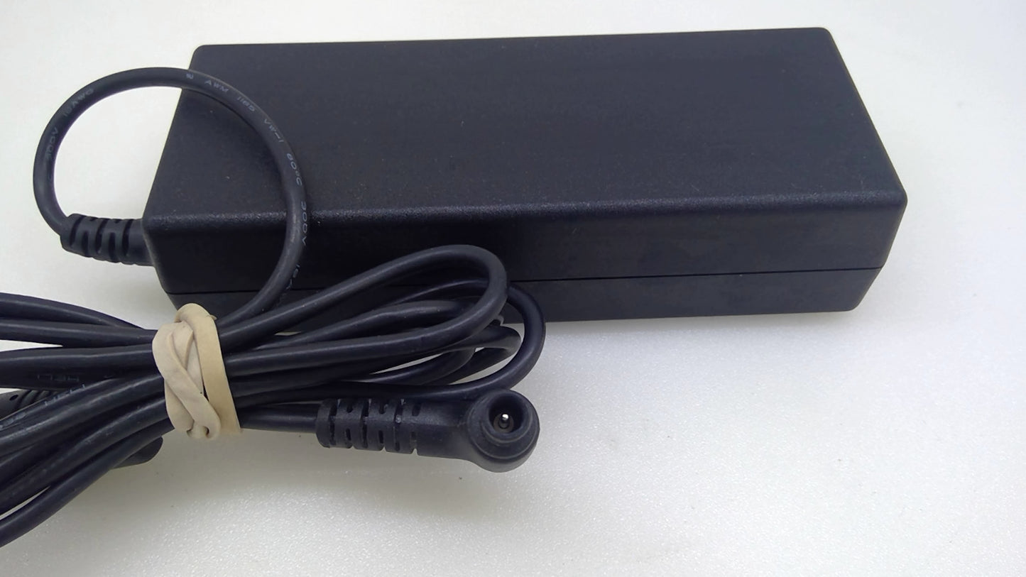 GENUINE  LG  DA-65G19 65W 19V 3.42A  AC Adapter Monitor Power Supply