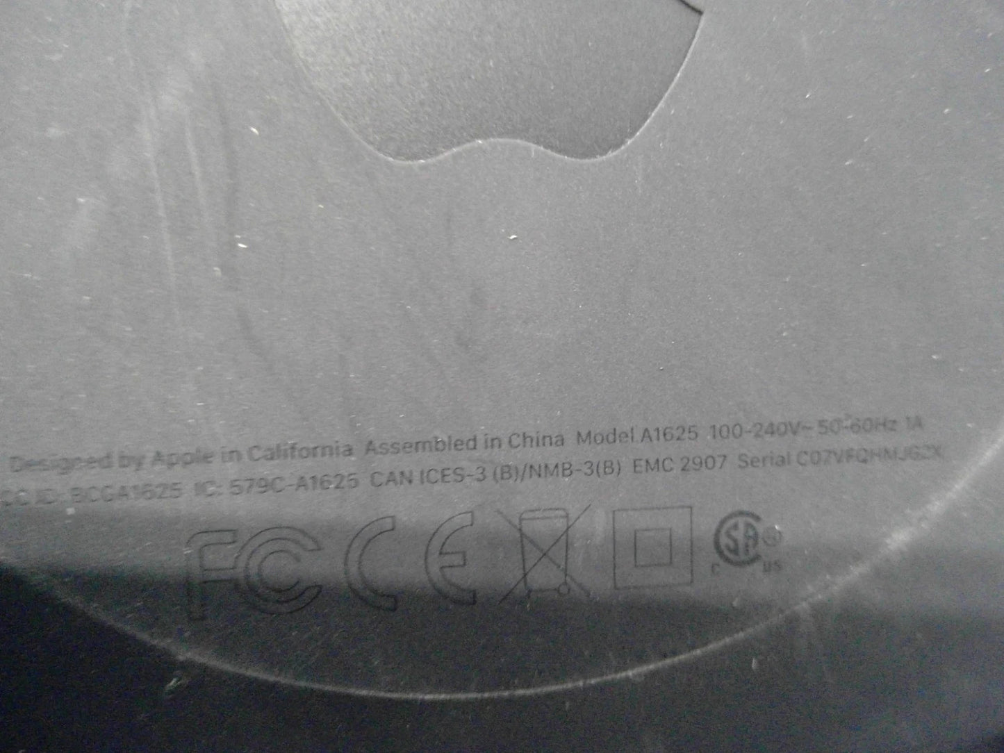 Apple TV HD A1625 (4th Generation) Media Streamer & Power Cable