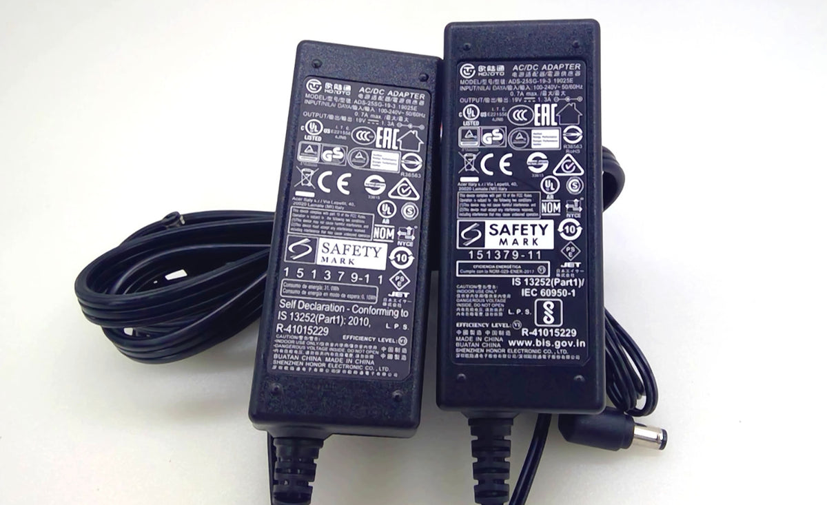 Lot of 2 HONOTO ADS-25SG-19-3 19025E 19V 1.3A 25W AC Adapter w/ Cords