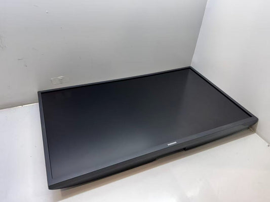 Samsung U32J590UQN 32” UJ59 Series UHD Monitor, HDMI DisplayPort No Stand