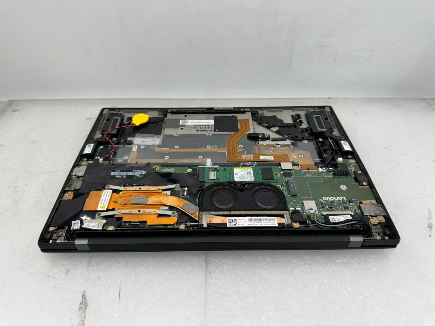 Lenovo ThinkPad X1 Carbon Gen 10 Intel i7-1265U@1.8GHz 32GB DDR4 256G W/AC READ