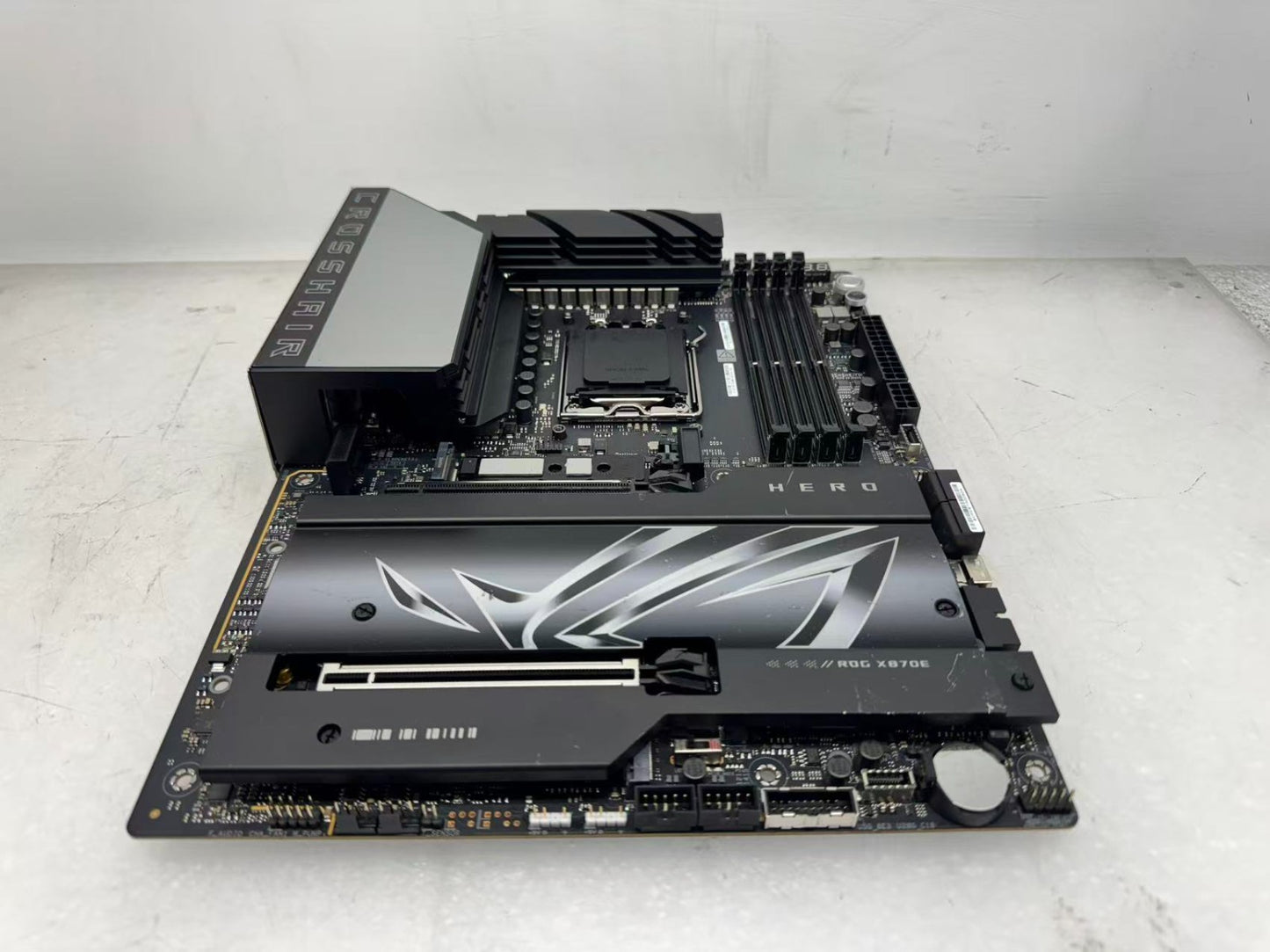 ASUS ROG CROSSHAIR X870E HERO AMD AM5 ATX Motherboard *READ*