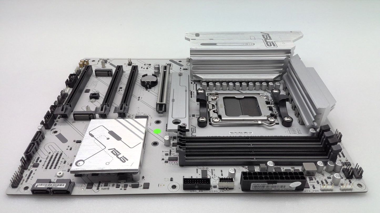 ASUS X870 MAX GAMING WIFI7 W Motherboard AMD AM5 DDR5 *Read*