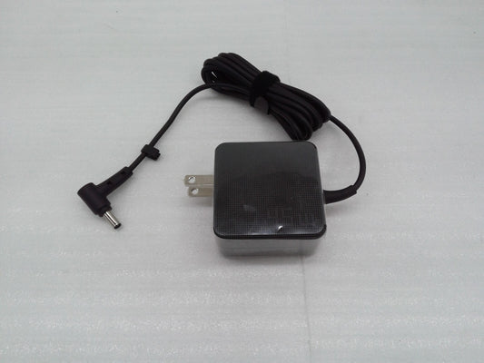 Genuine ASUS  Vivobook  14 F1402 12th Gen 19V 2.37A  AD2108320 4.5mm 45W Adapter