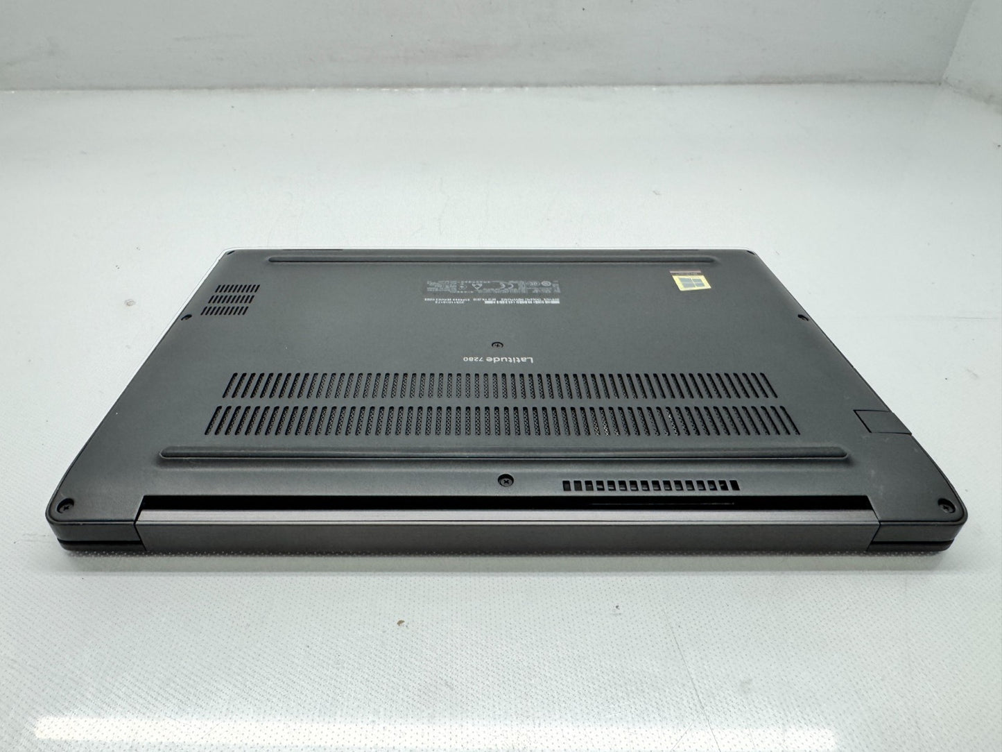 Dell Latitude 7280 14" 768P FHD i5-7200U@2.5GHz 16GB RAM 256 SSD Windows 11 W/AC
