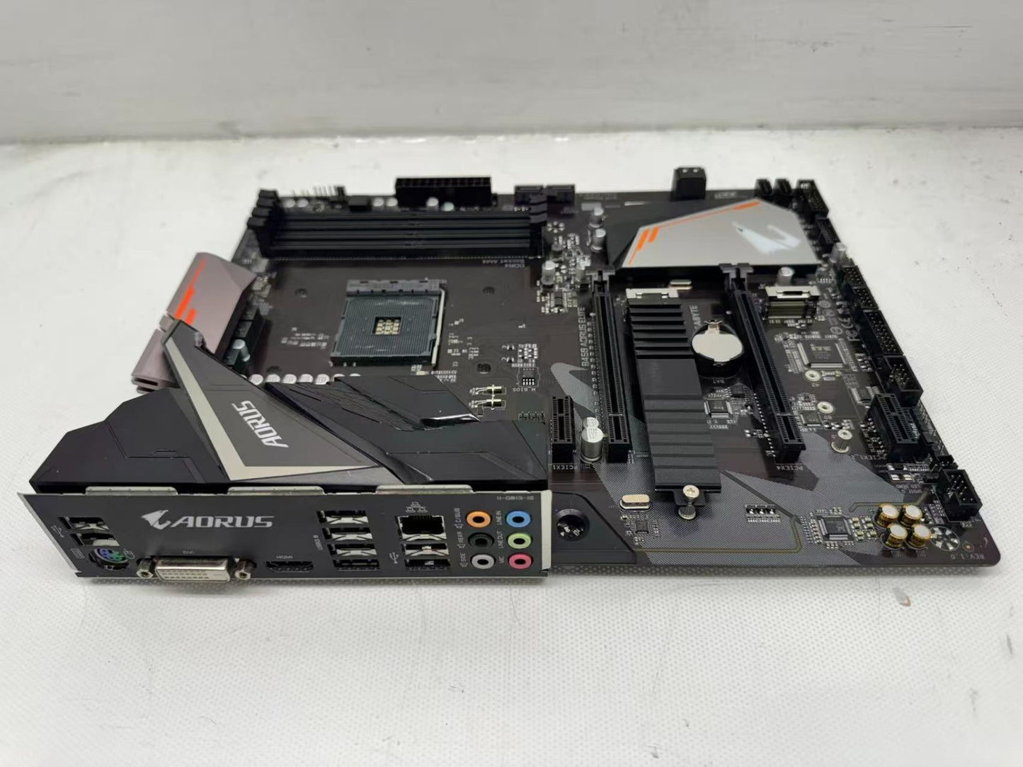GIGABYTE B450 AORUS ELITE AM4 Socket B450 ATX Motherboard