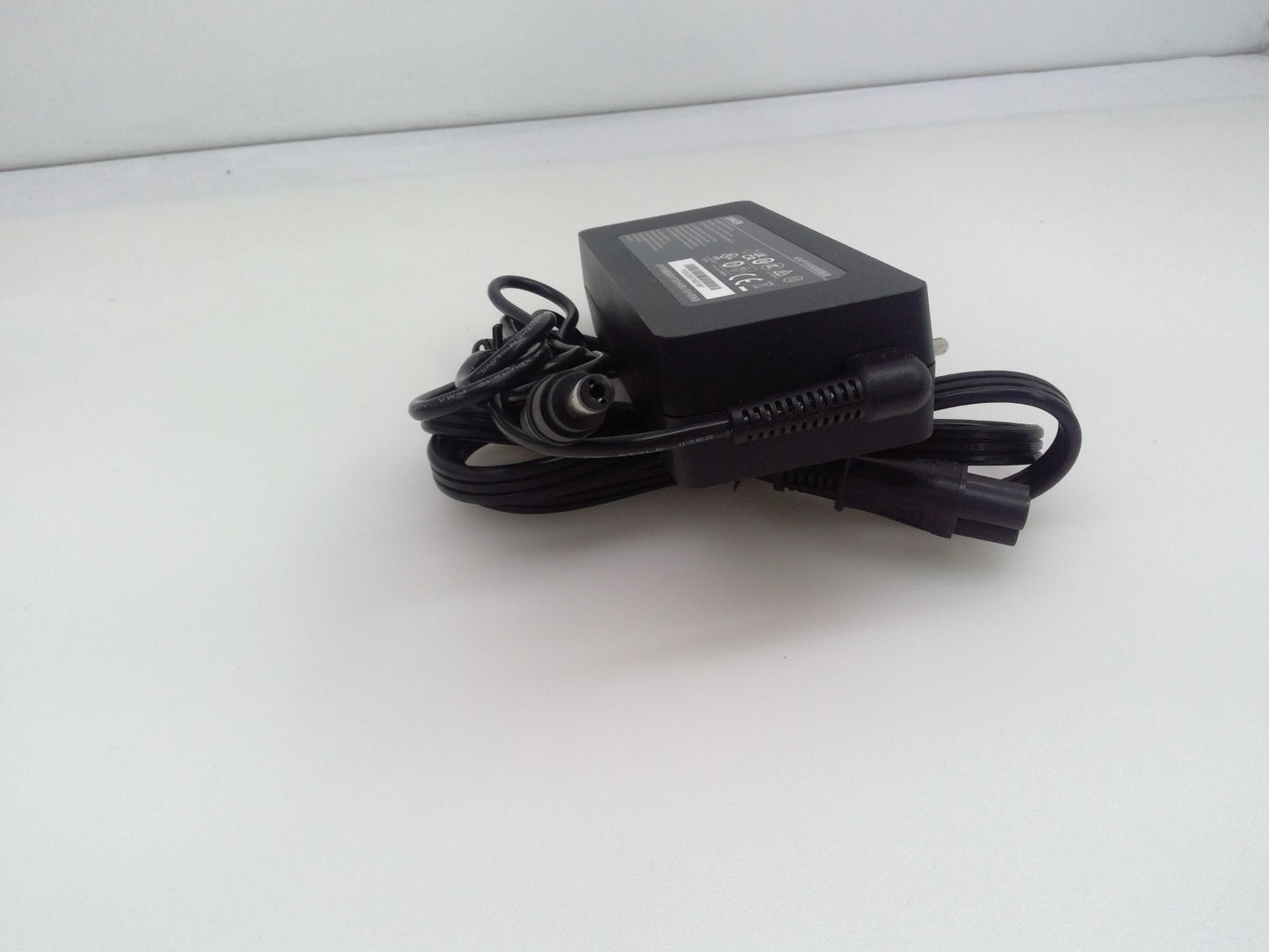 Genuine ANKER HKA10020050-0A6 20V 5A 100W Power Supply Adapter W/ Cord 5.5*2.5mm