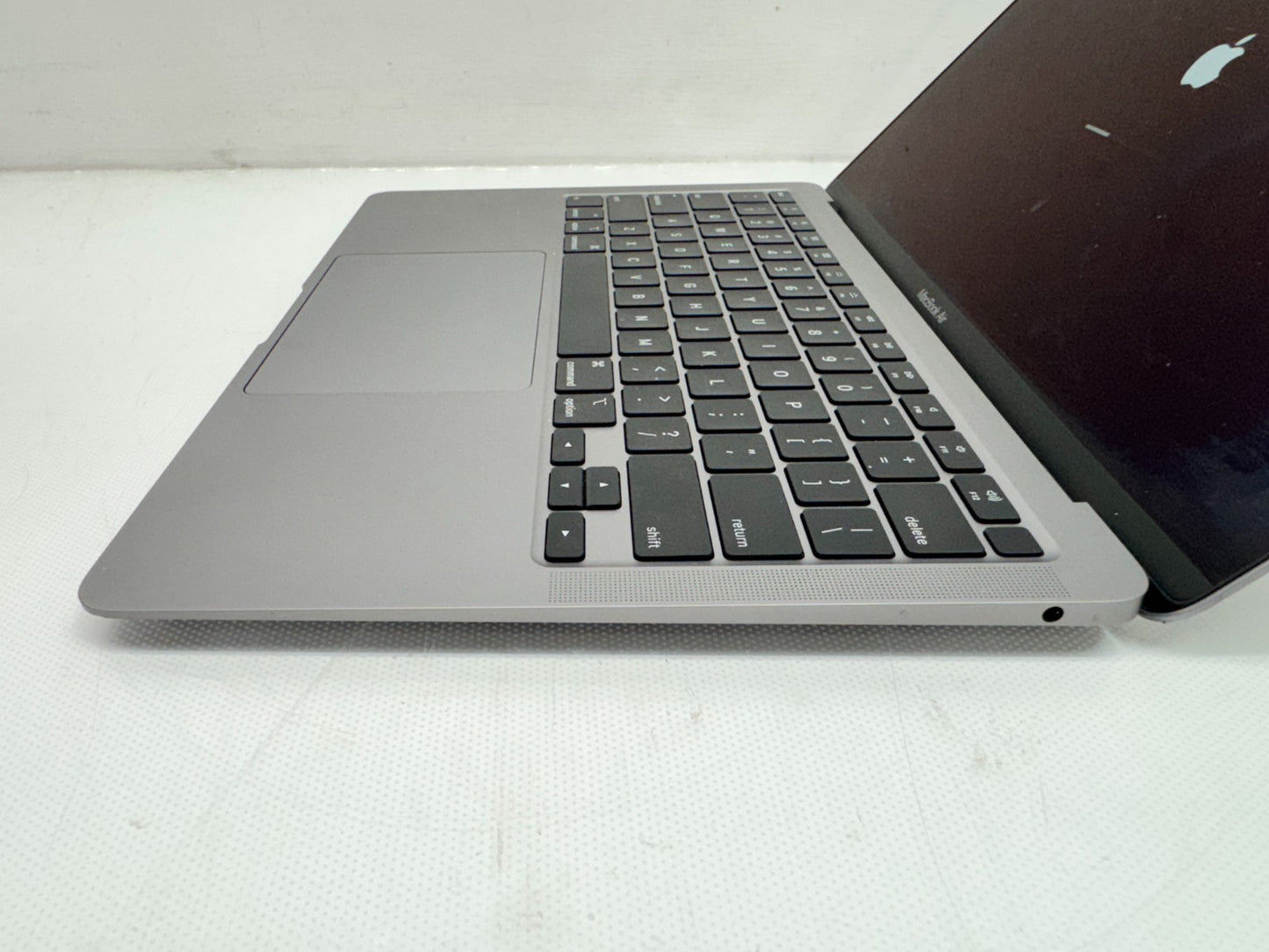 Apple MacBook Air 13." A2179 2020 Intel i3@1.1GHz/8GB RAM/256GB SSD W/AC