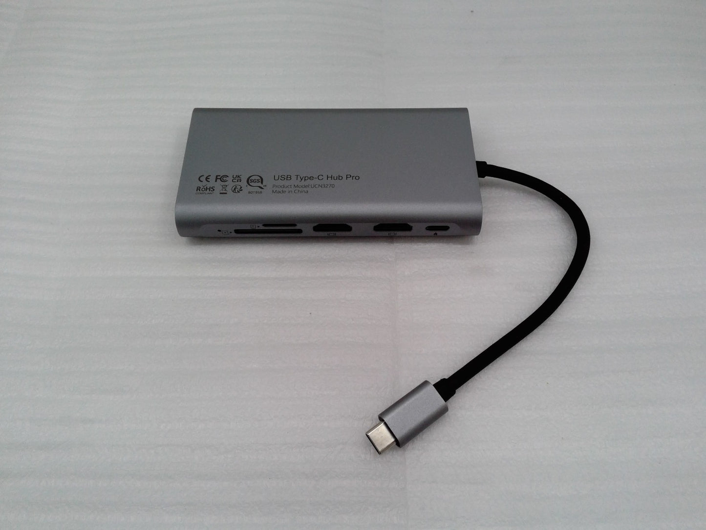 UtechSmart Quadruple Display USB-C Hub Pro Docking Station UCN3270 Dark Gray