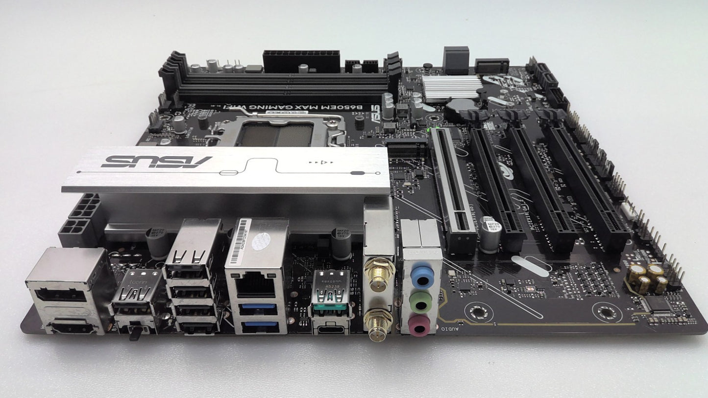 Asus B650EM MAX GAMING WIFI AM5 MicroATX AMD DDR5 Motherboard *Read*
