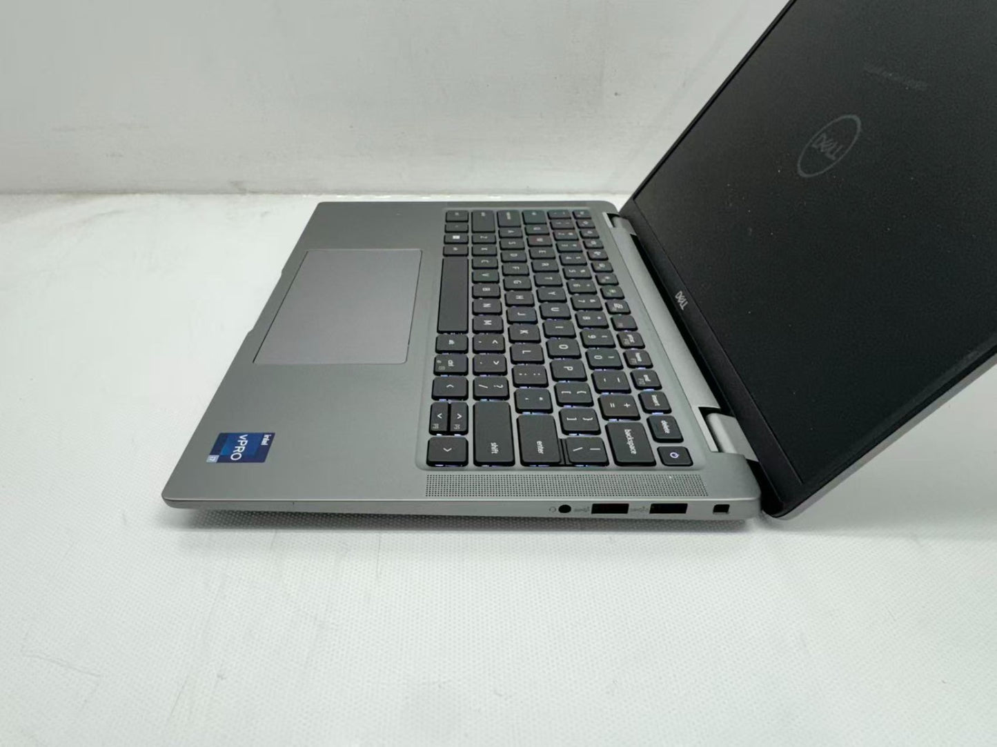 Dell Latitude 7440 Intel i7-1370P@1.9Ghz 16GB RAM 256G SSD Windows 11