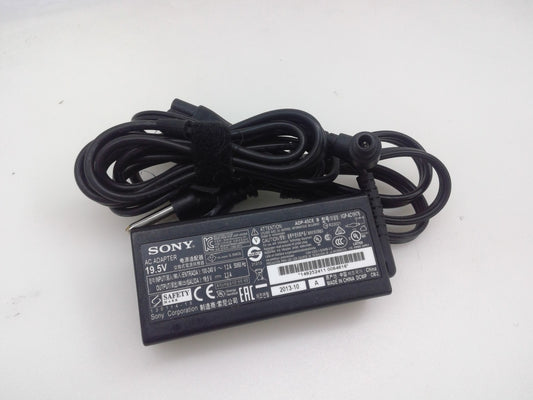 Genuine Sony Laptop Charger AC Adapter Power  VGP-AC19V76 ADP-45CE B 45W 2.3A