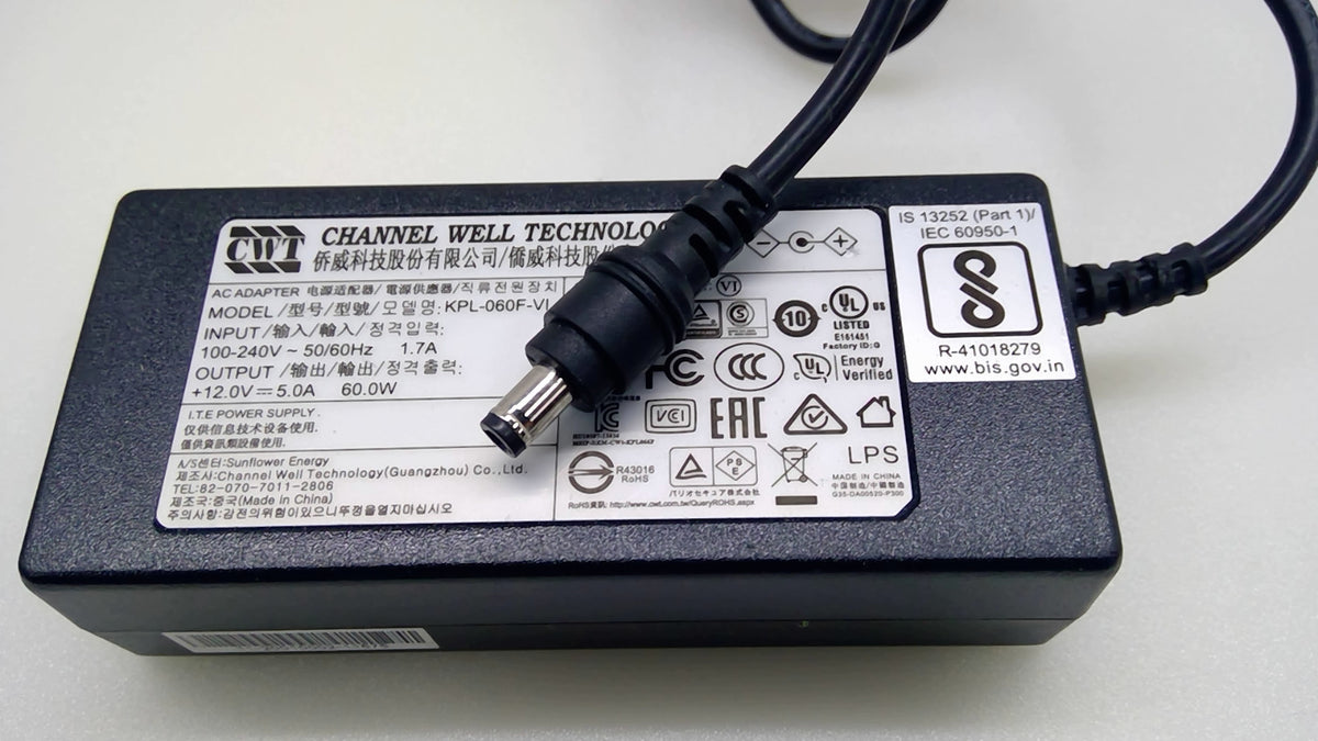 Channel Well Technology CWT KPL-060F-VI 12V 5A 60W 5.5x2.5mm Power Adapter