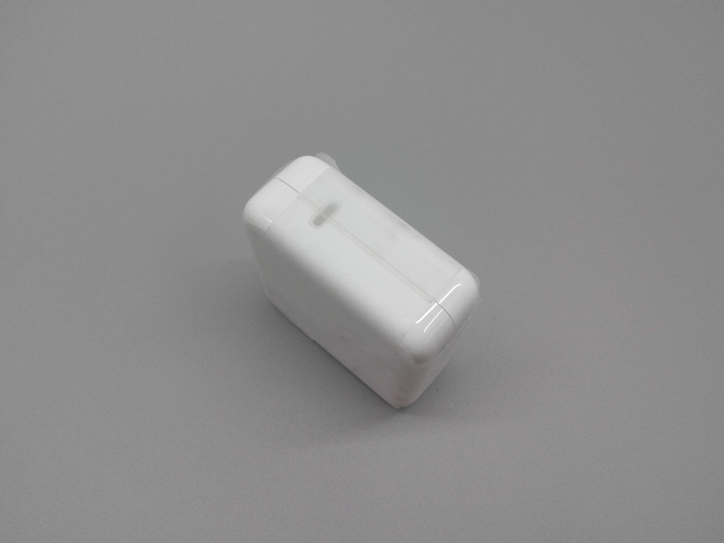 Apple 70W USB-C Power Adpter Fast Charger Original A2743 For MacBook Pro / Air