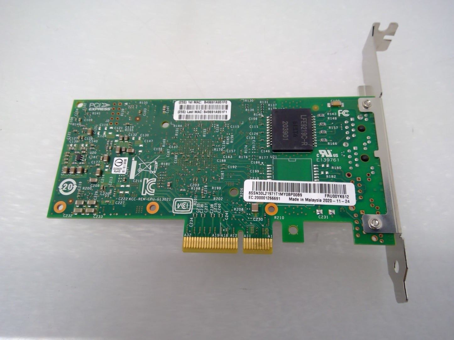 Lenovo 00YK612 Intel I350-T2 card Dual-Port Gigabit PCIe Network Adapter