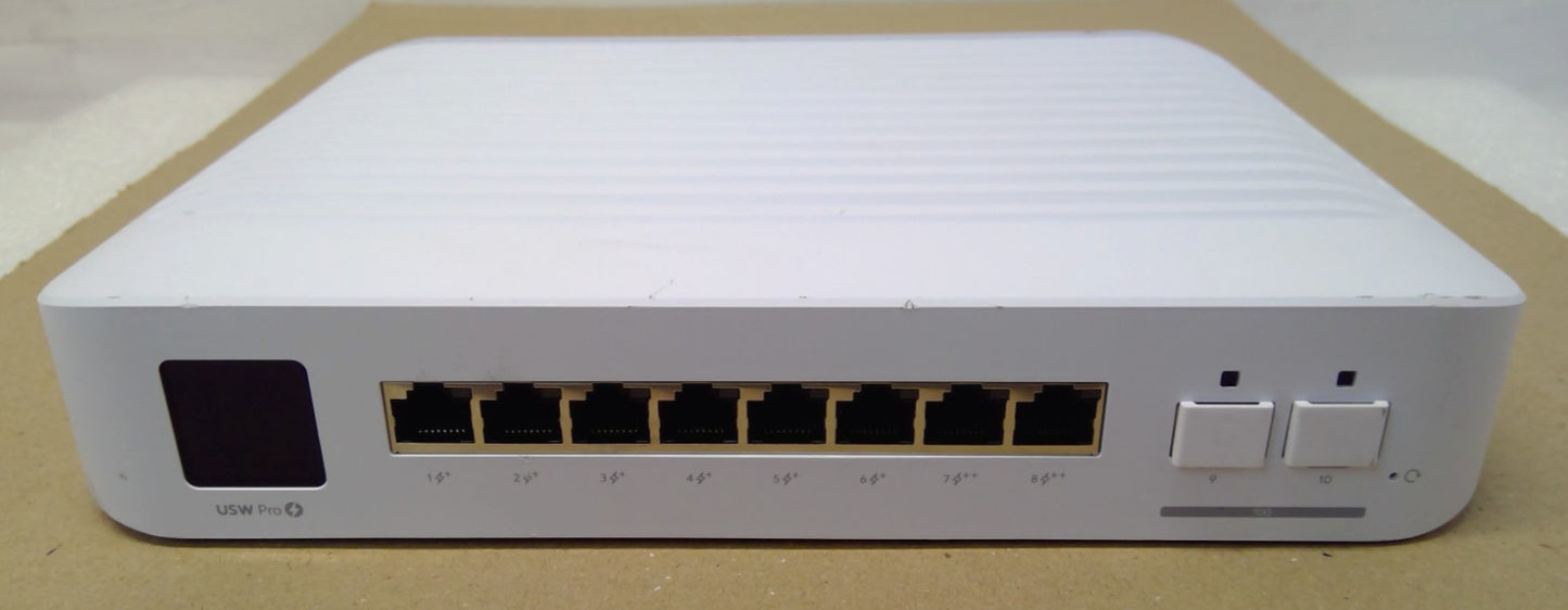Ubiquiti etworks UniFi Pro 8 8-Port Gigabit PoE++ USW-Pro-8-poe Network Switch