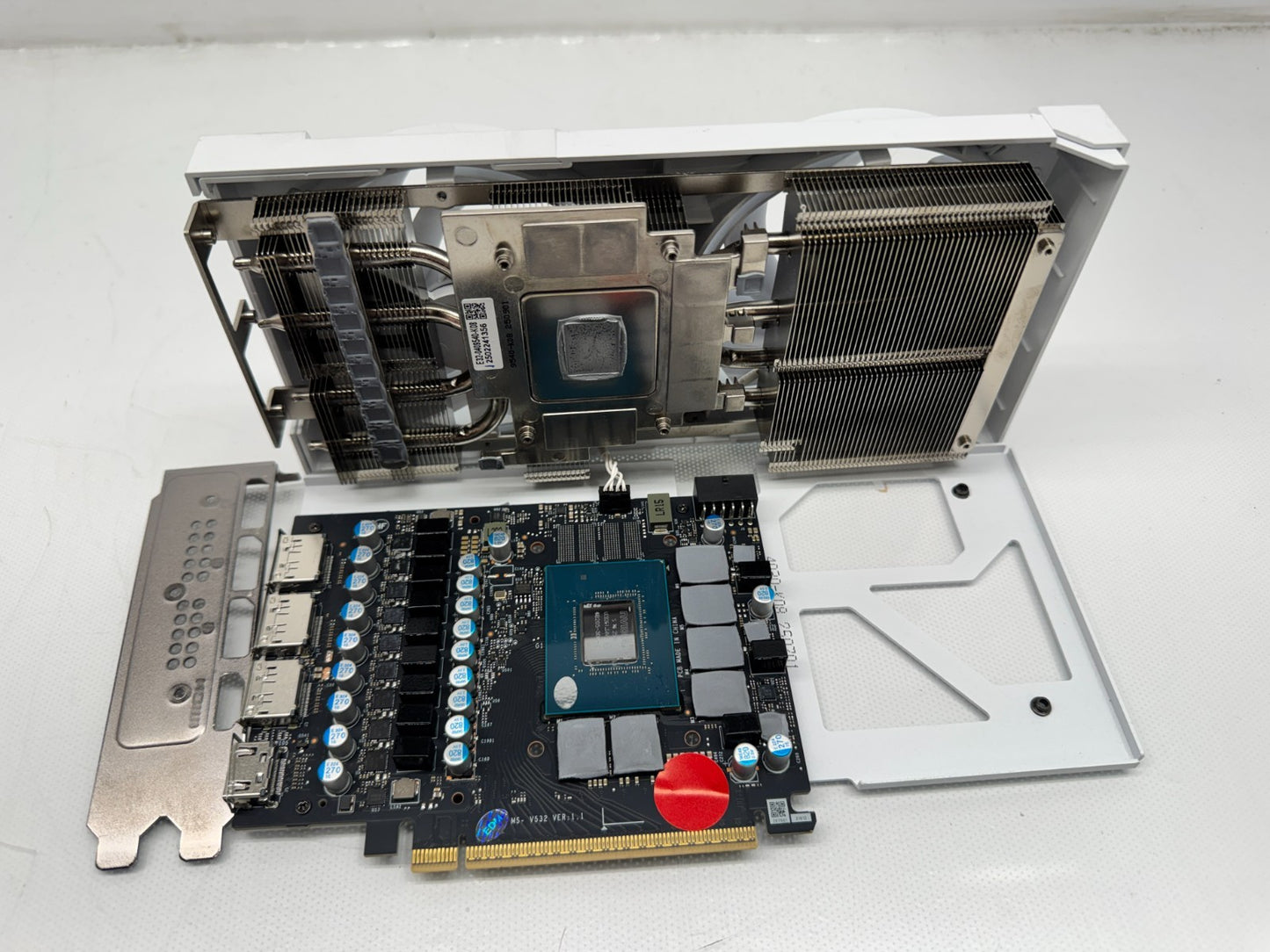 *For Parts* MSI GeForce RTX 5070 12G GDDR7 Ventus 2X OC White *Not Working*