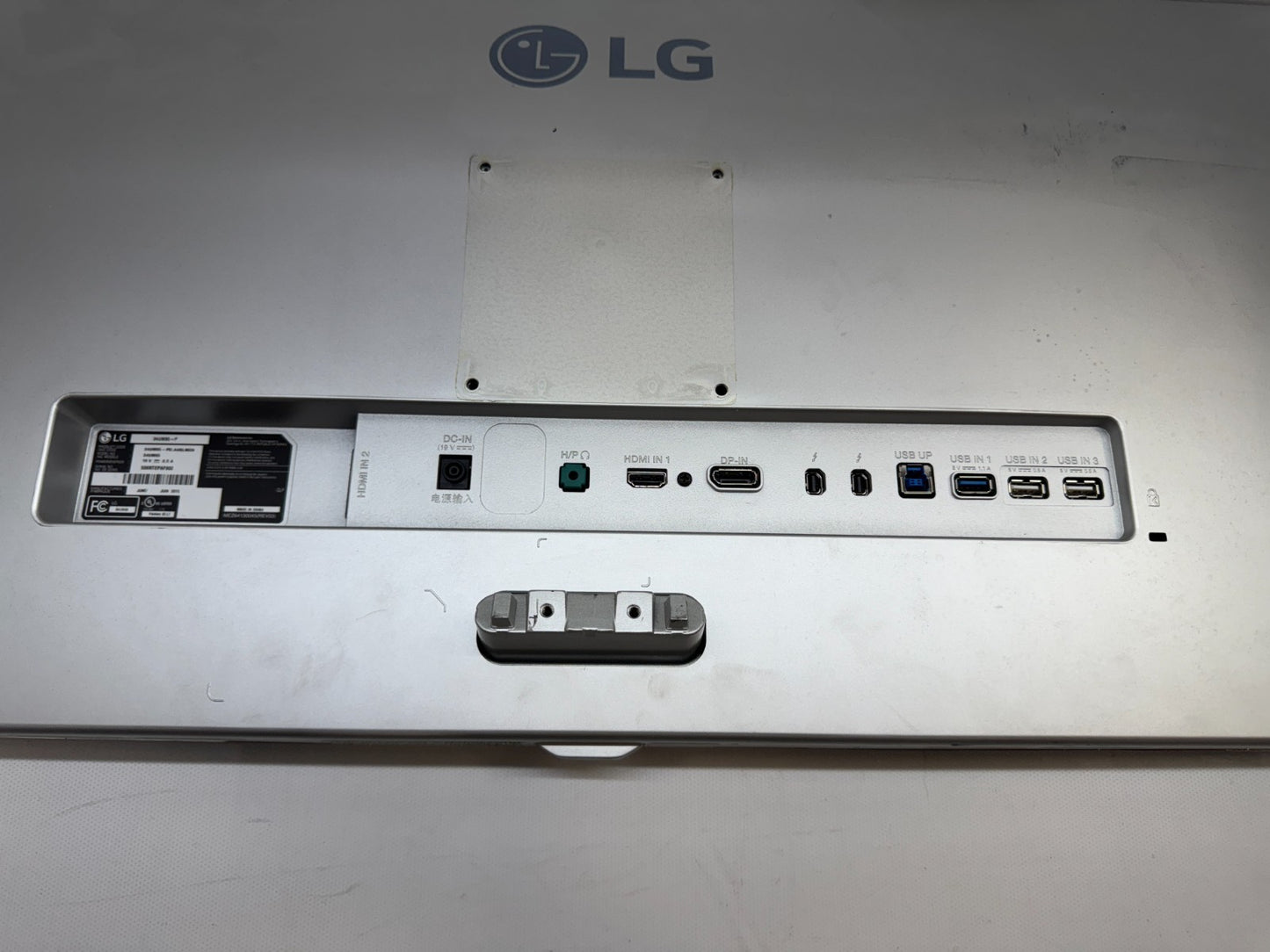 34” Class 21:9 UltraWide WQHD IPS Thunderbolt Monitor 34UM95-P *Read*