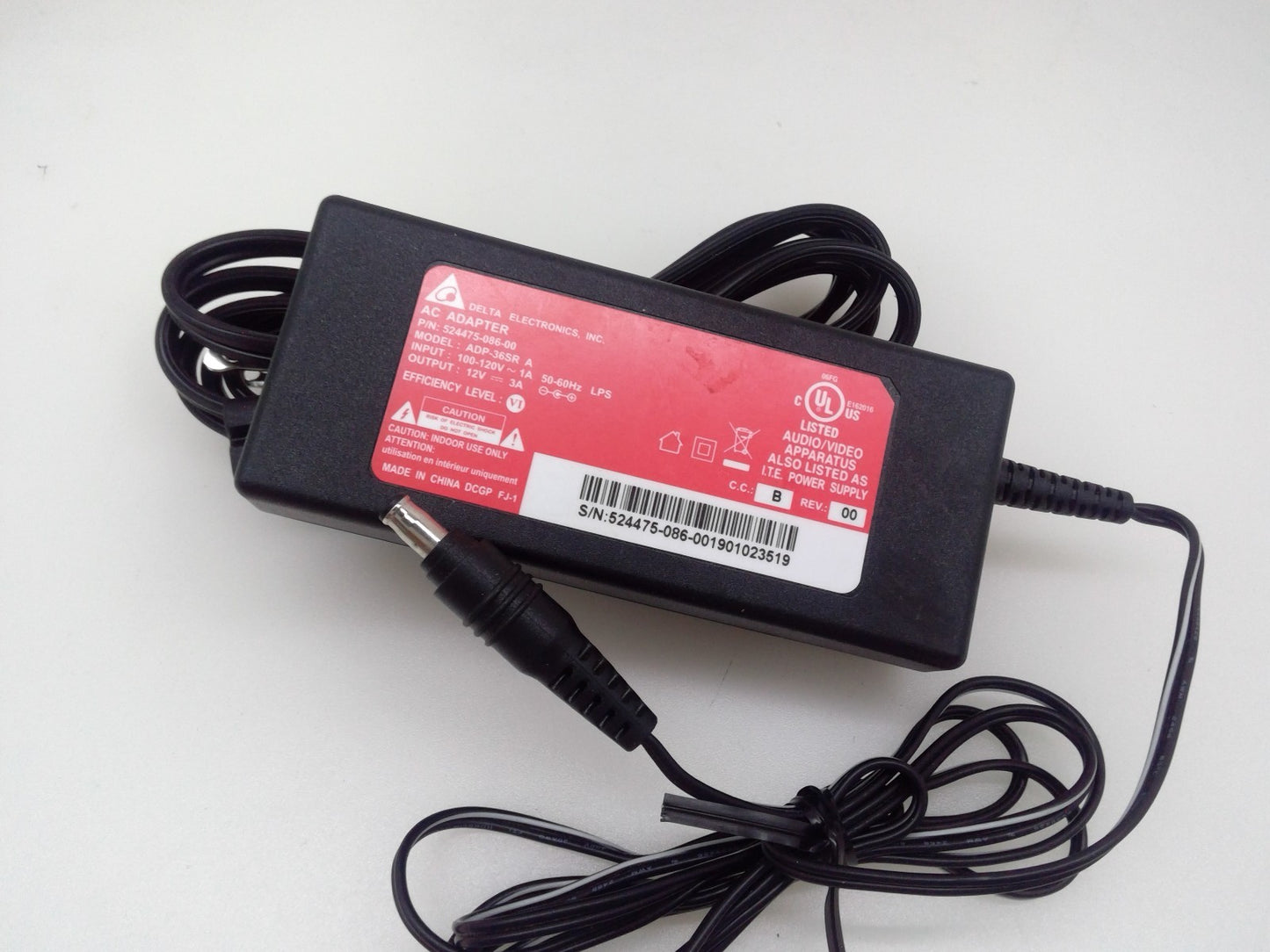 Delta Electronics ADP-36SR A 524475-086-00 12VDC 3A AC Adapter Power Supply