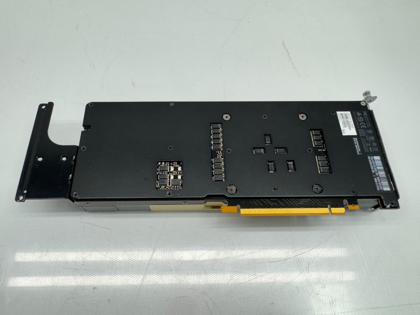 P05913-001 /P05470-001 HPE NVIDIA Tesla V100 PCIe 32GB Q9U36A W/Mounting Bracket