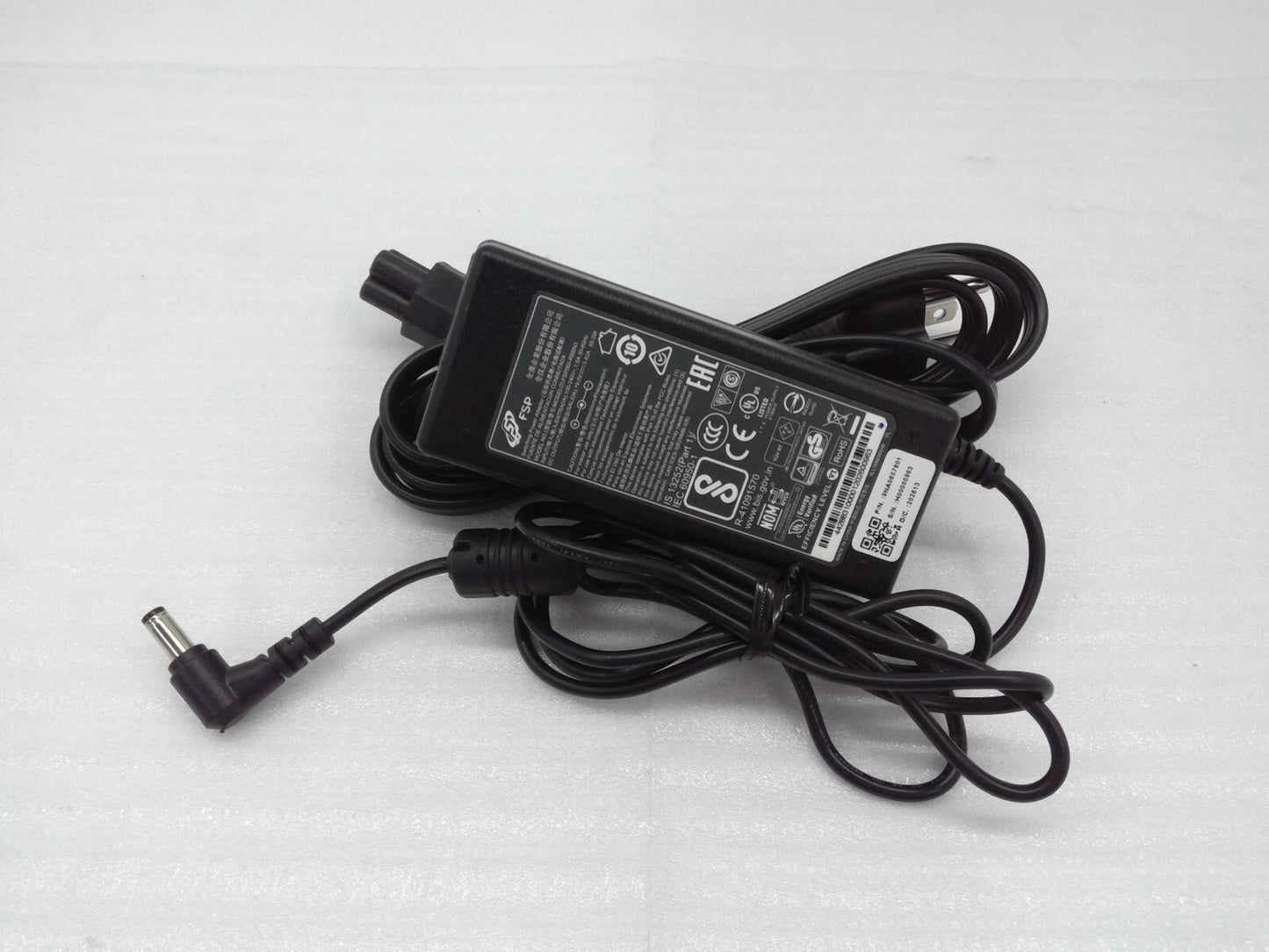 Original OEM  FSP FSP065-RBBN3 AC Adapter Power Supply 65W 19V 3.42A  5.5*2.5mm
