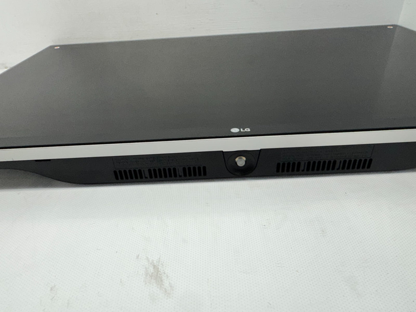 LG 27UD68P-B 3840 x 2160 Monitor HDMI DP - No Stand - Tested *READ* NOAC