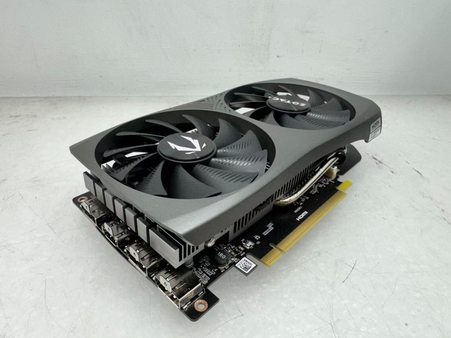 Zotac RTX 4060 8G GDDR6 TWIN EDGE 128BIT Graphics Card ZT-D40600E-10B *READ**