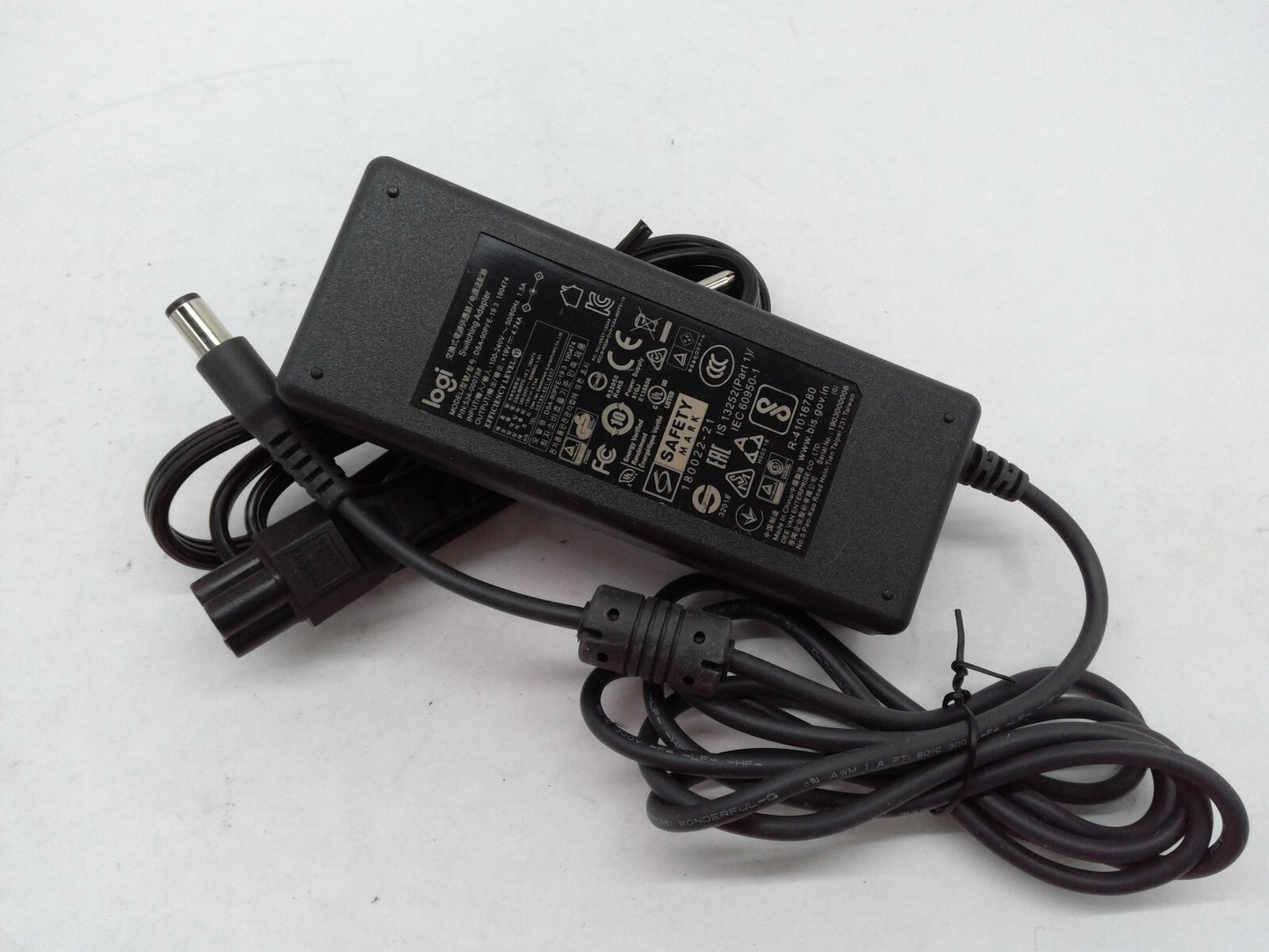 OEM Logitech DSA-90PFE-19 3 190474 AC Adapter 90W 19V 4.74A Power Supply 7.4x5.0