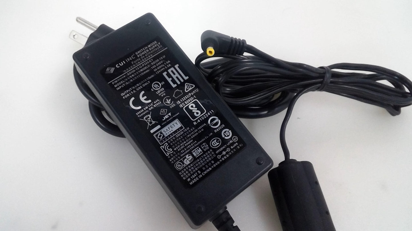 CUI INC P/N:SDI30-12-U-P225-C1 4.0*1.7mm 12V 2.5A Power Supply SDI30-P225-C1