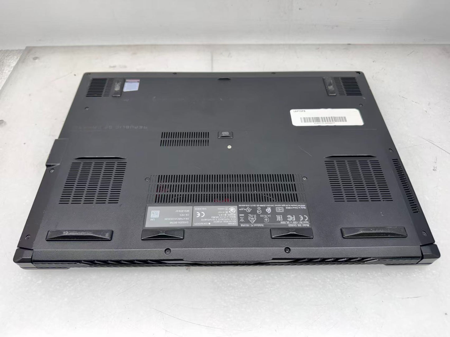 ROG Zephyrus G15 GA502DU-BR7N6 Ryzen 7 3750H 16GB 512GB GTX 1660Ti No AC *READ*