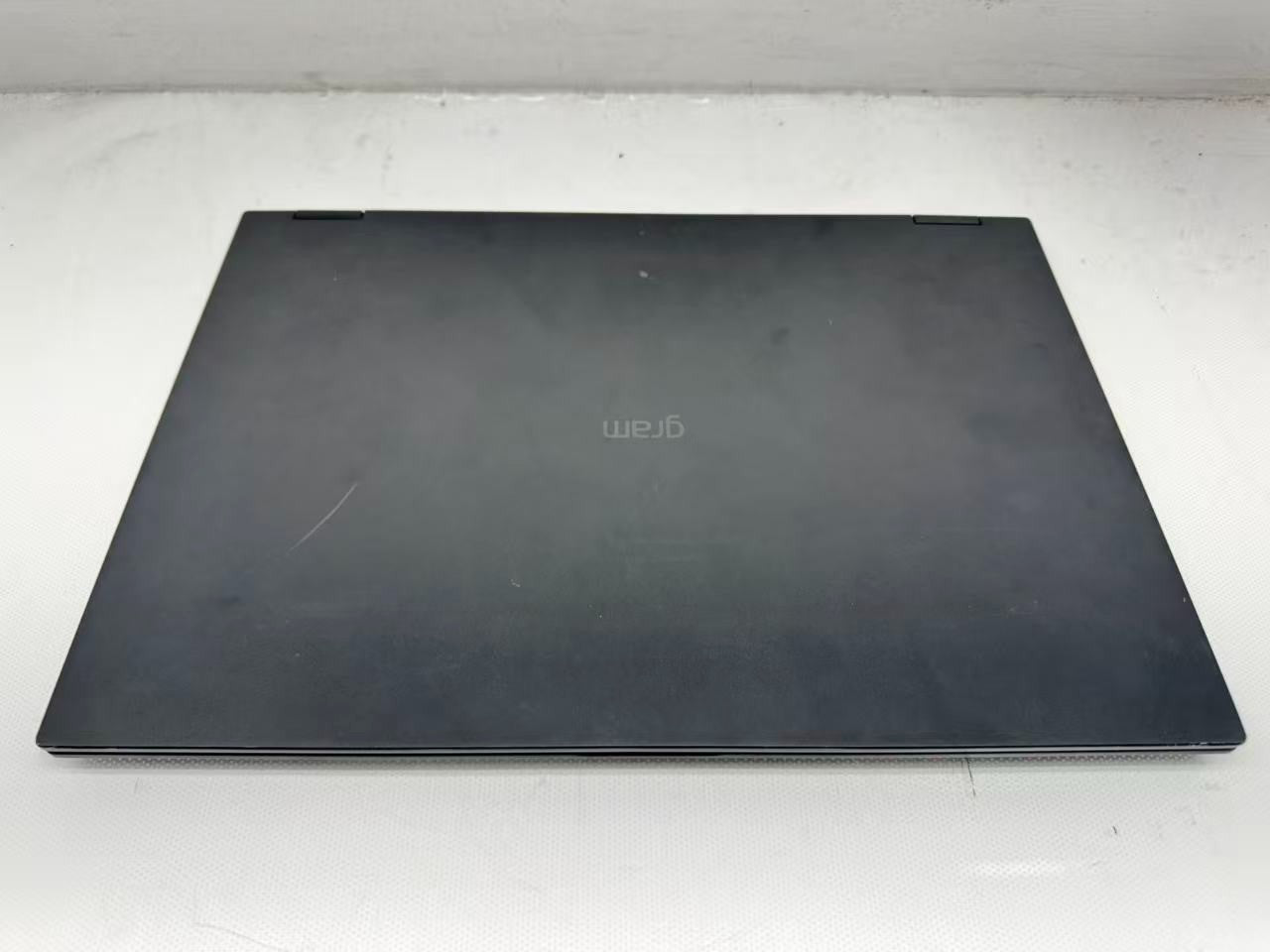 LG Gram 16Z90P i7-1165G7@2.80GHz 16GB RAM 256GB SSD Windows 11 W/AC